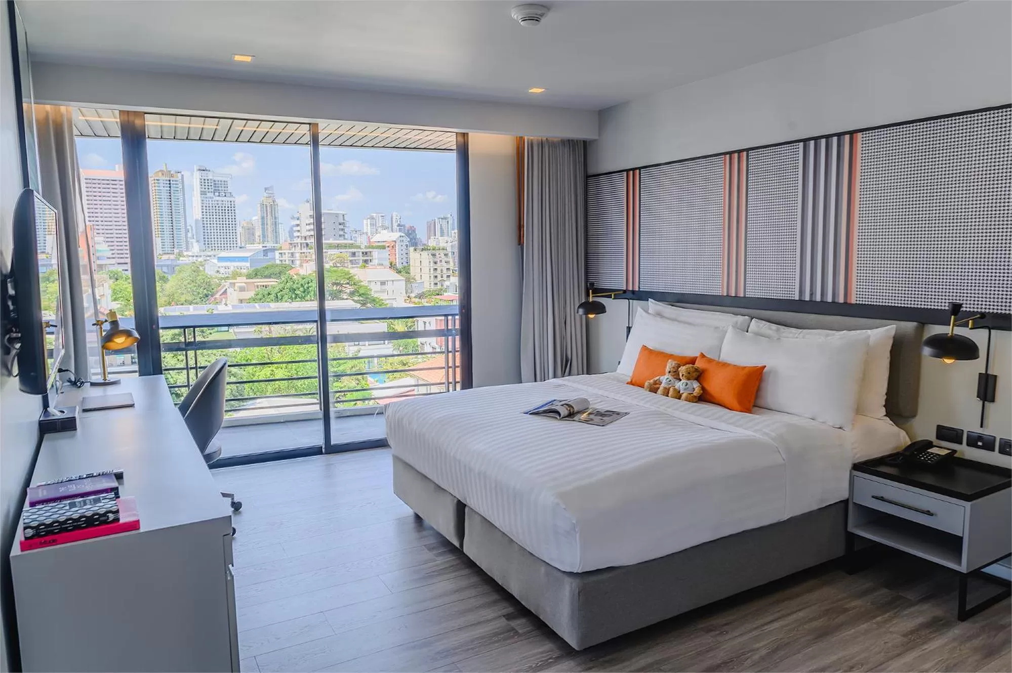 Bed in Oakwood Residence Sukhumvit Thonglor Bangkok