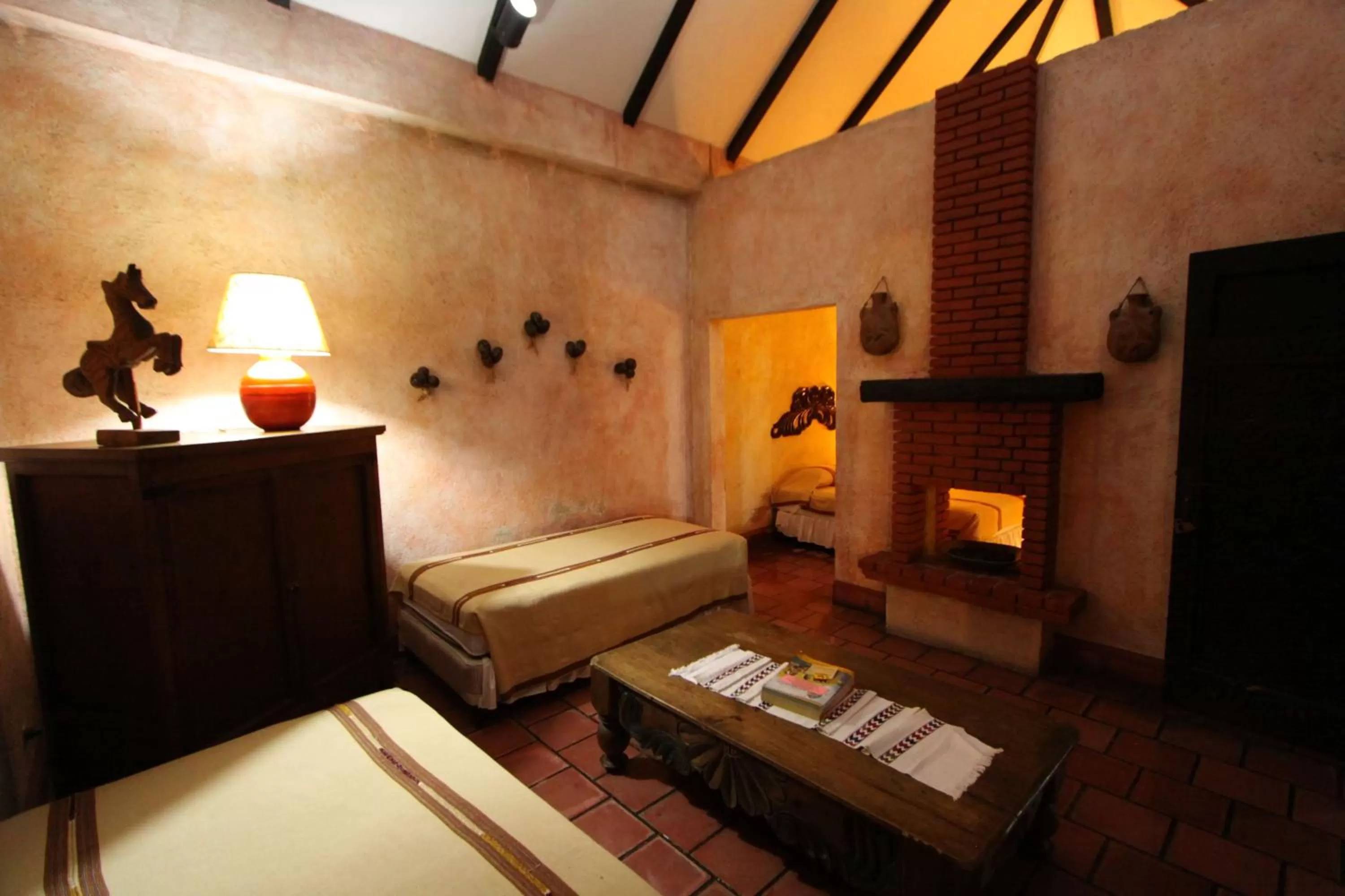 Bedroom, Seating Area in Hotel Toliman