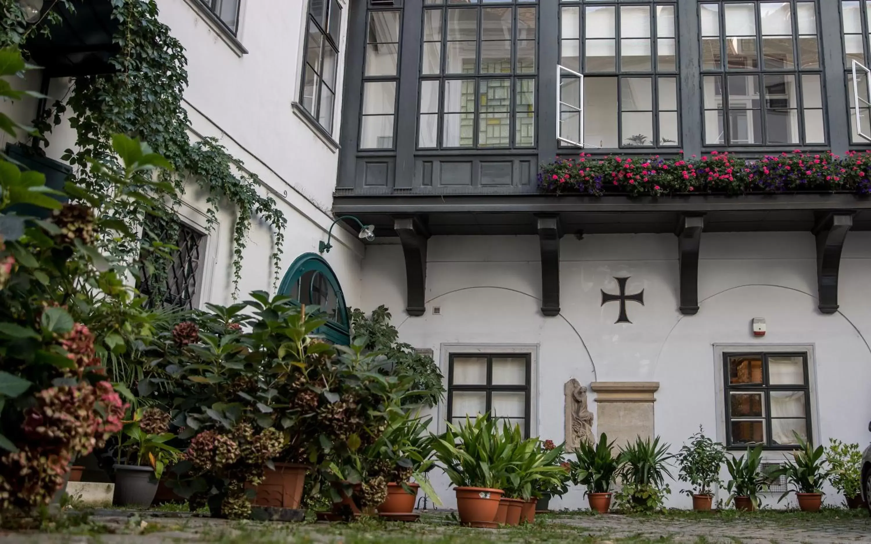 Triple Room in Gästehaus Deutscher Orden Wien Triple Room in Gästehaus Deutscher Orden Wien