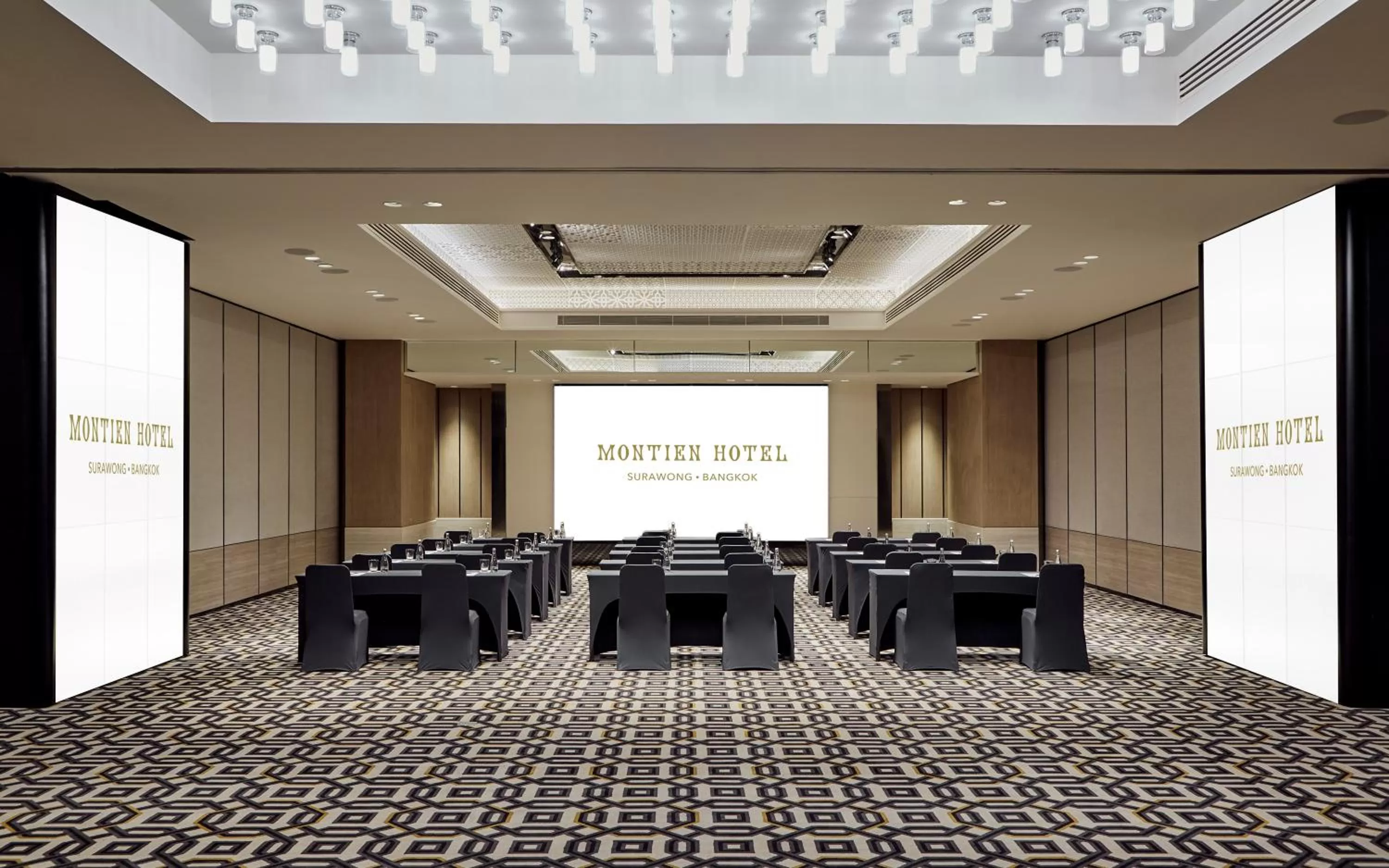 Meeting/conference room in Montien Hotel Surawong Bangkok