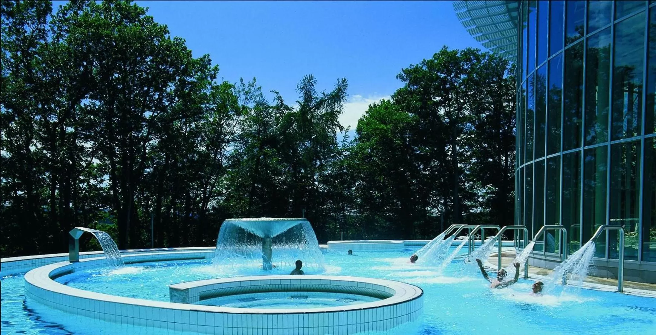 La Reine Hôtel & Restaurant