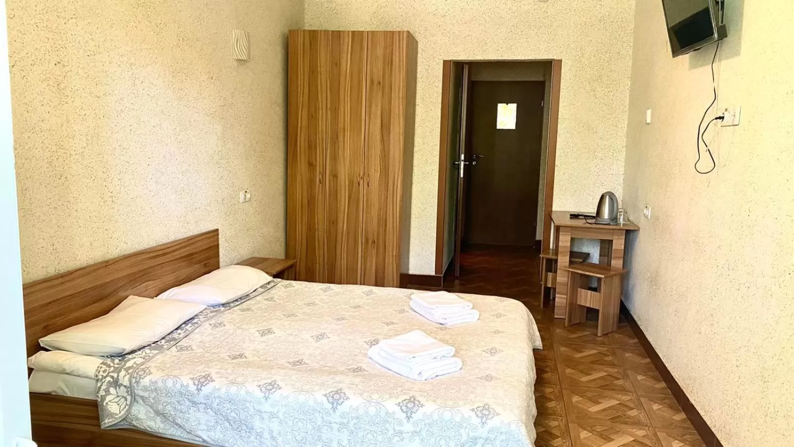Photo of the whole room, Bed in Zelenyi Kampus