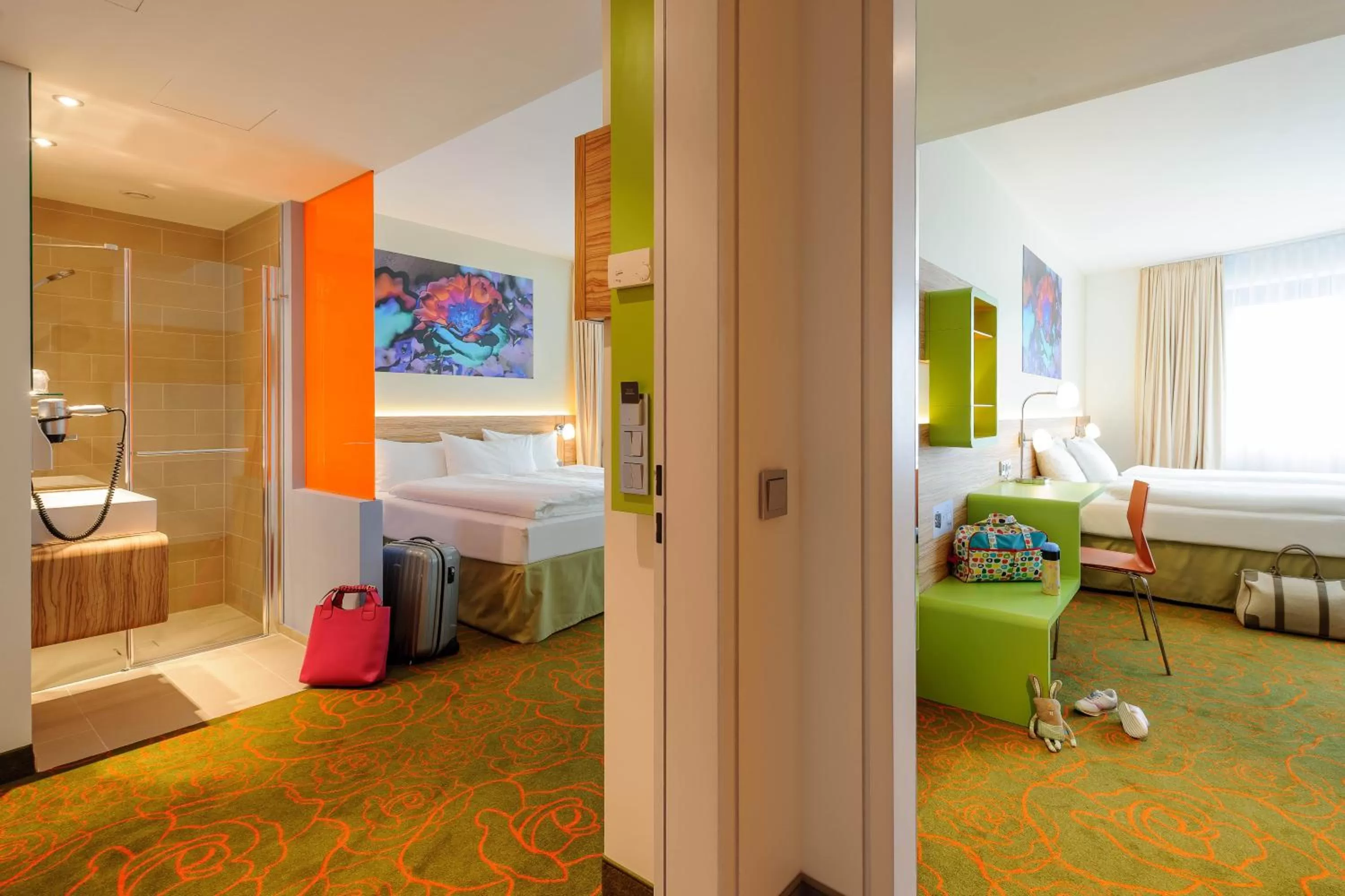 Photo of the whole room, Bathroom in Ibis Styles Hildesheim