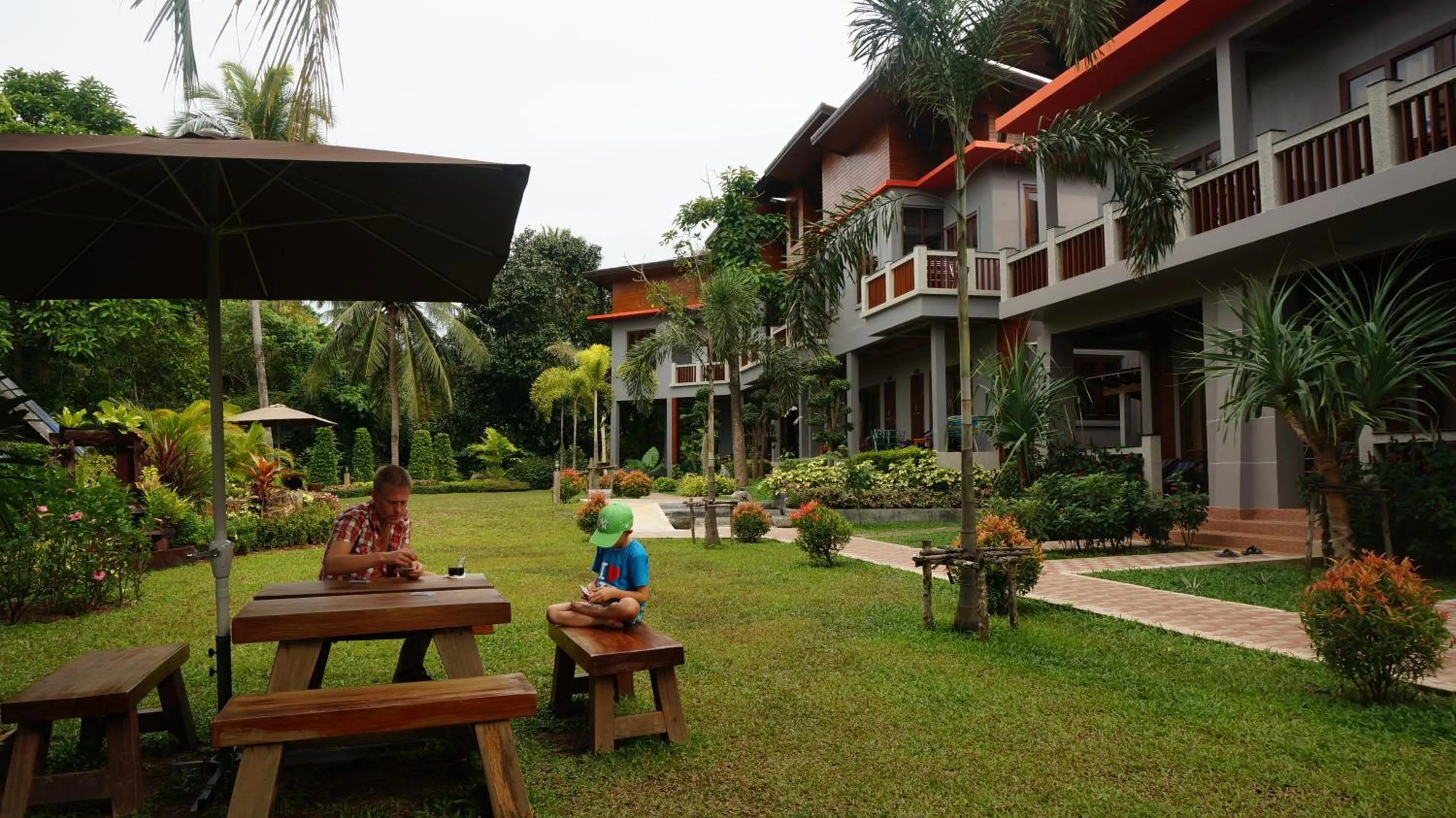 Day in Lanta Intanin Resort - SHA Extra Plus