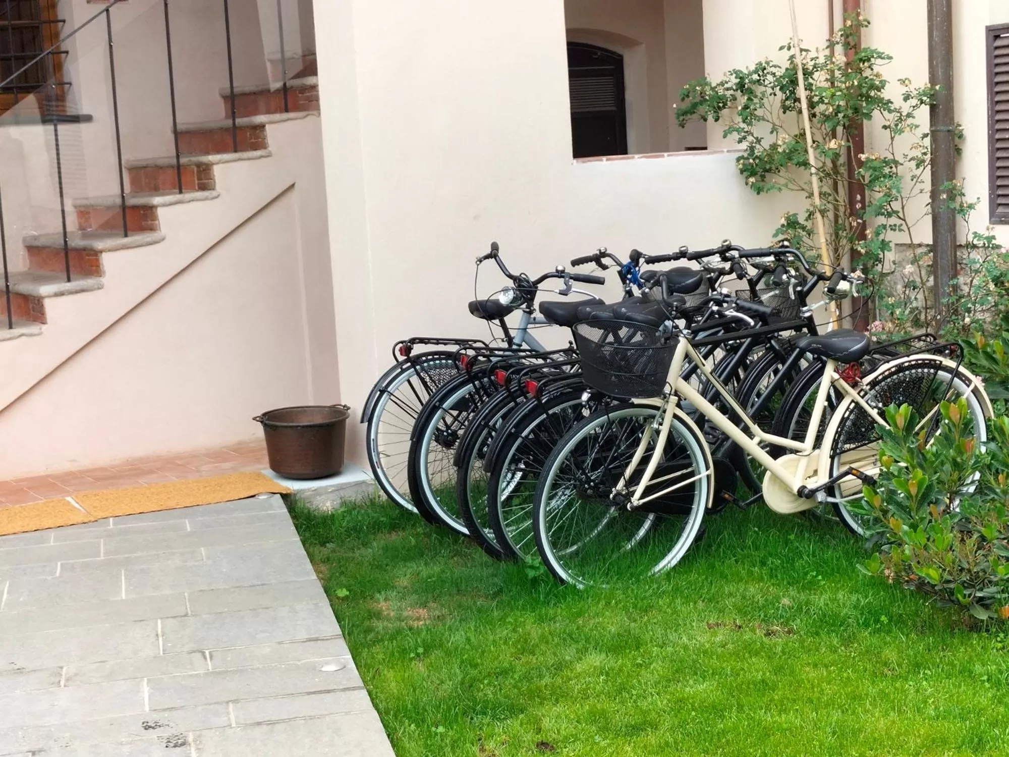 Cycling in Badia Giulia Prestigious Historical B&B, Camaiore - Adults Only - No Pets