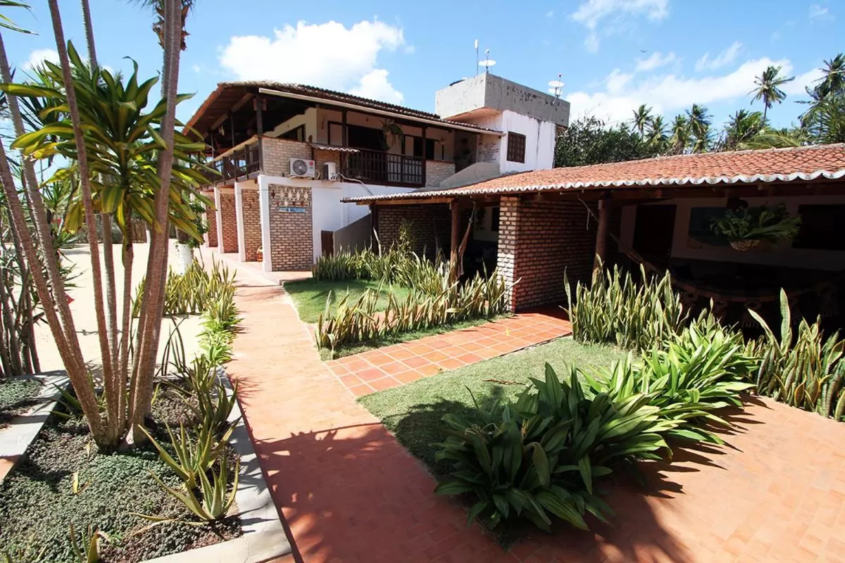 Property building, Garden in Pousada Recanto da Praia