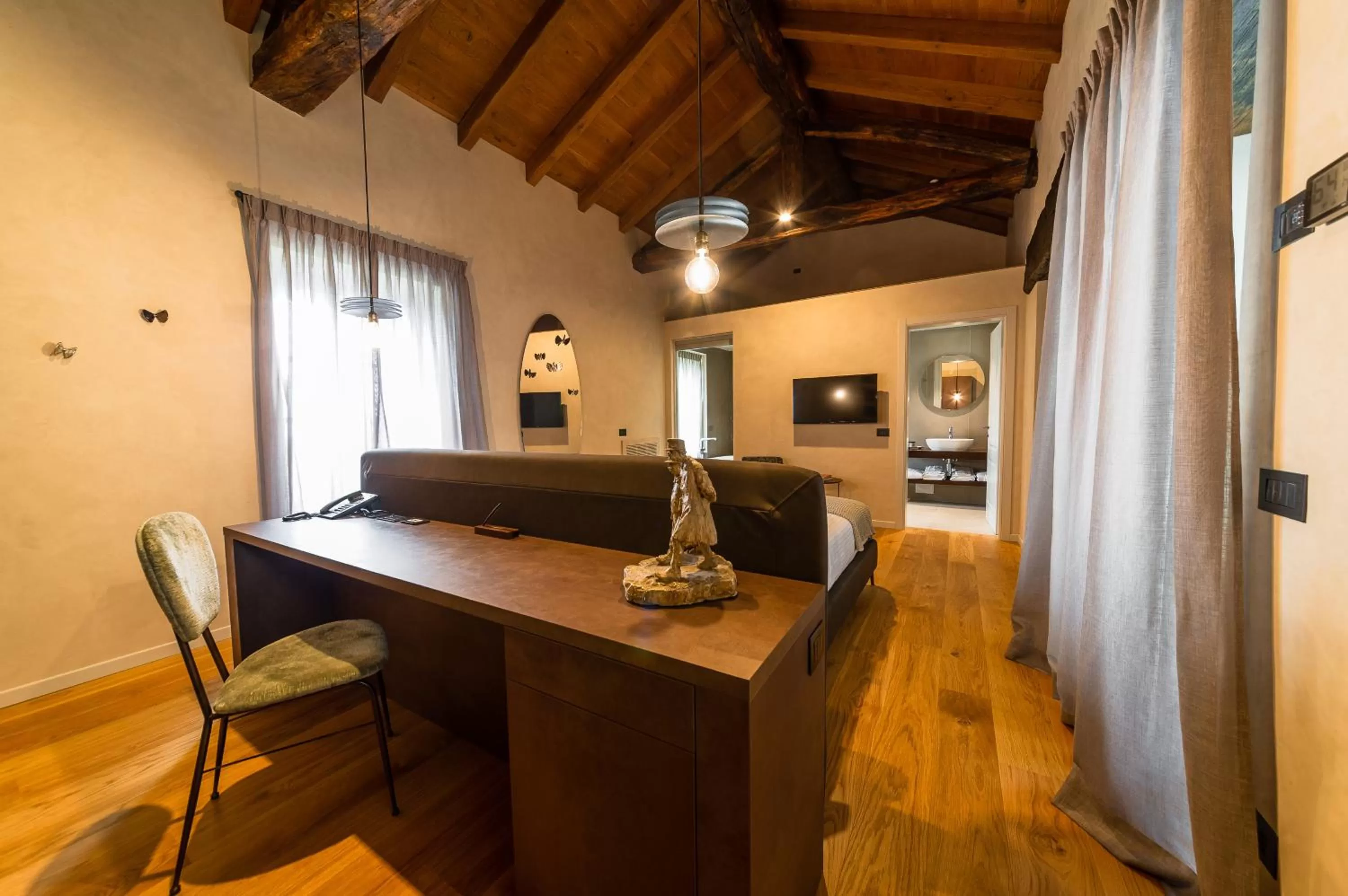 Bedroom in Relais San Vigilio al Castello