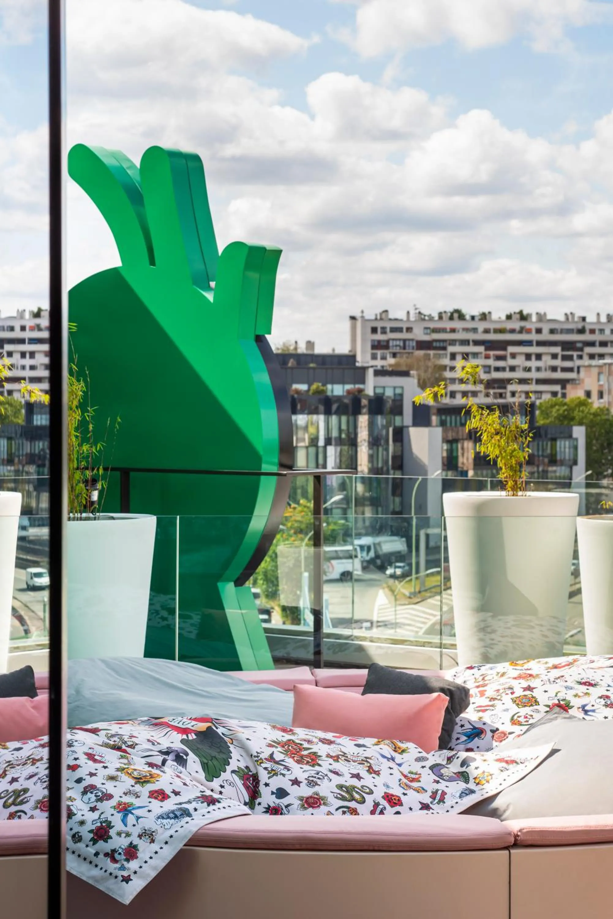 Balcony/Terrace in JO&JOE Paris Gentilly - Auberge de Jeunesse