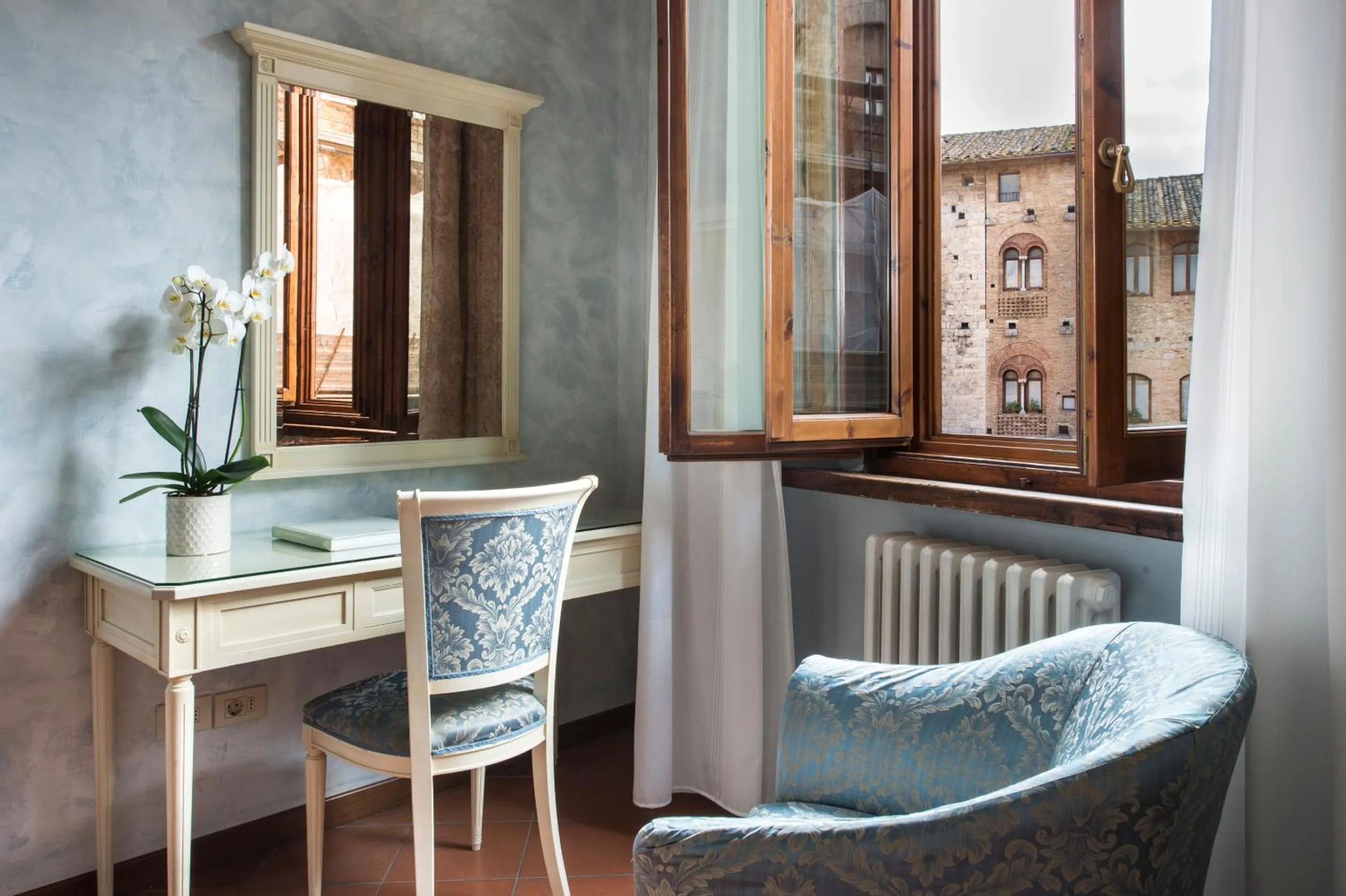 City view in Leon Bianco