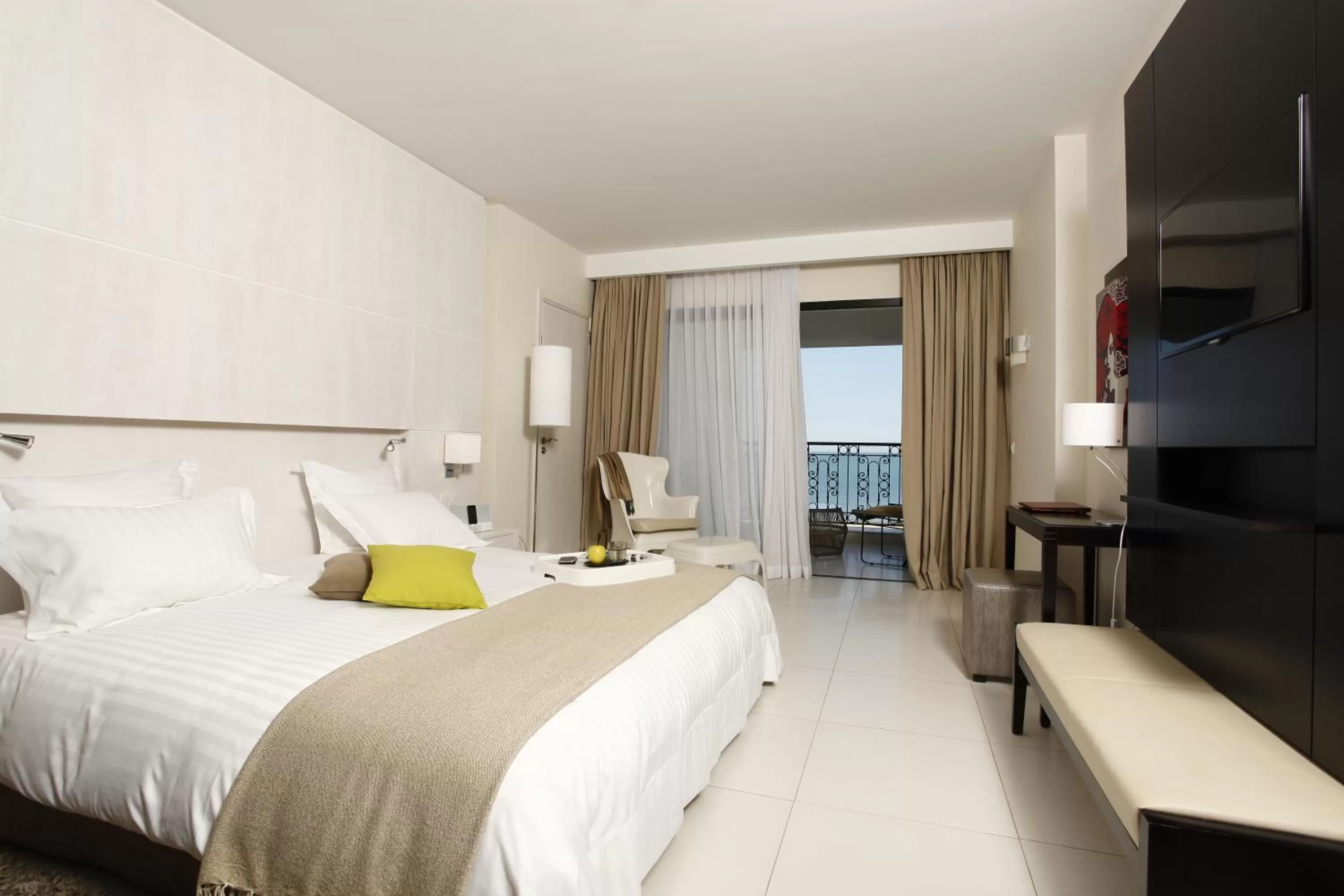 Day, Bed in Dar El Marsa Hotel & Spa