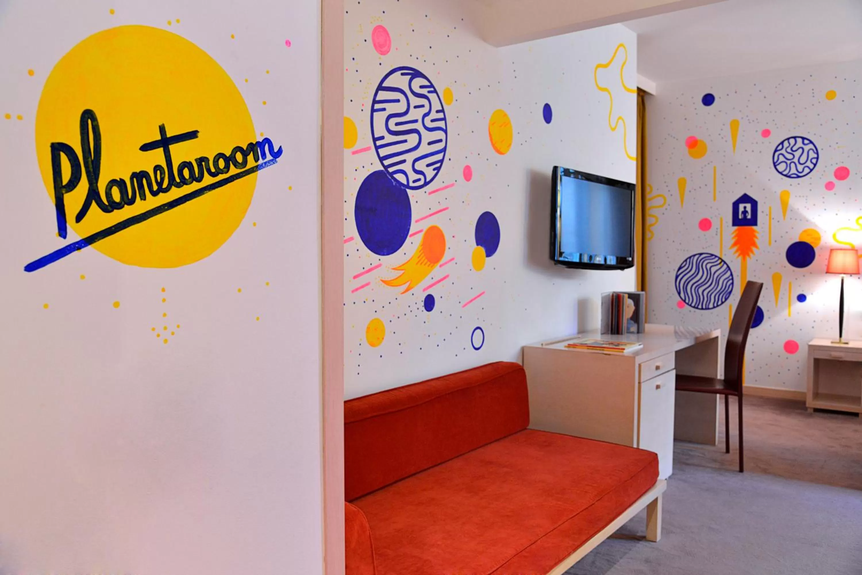 Decorative detail in Phi Hotel Bologna