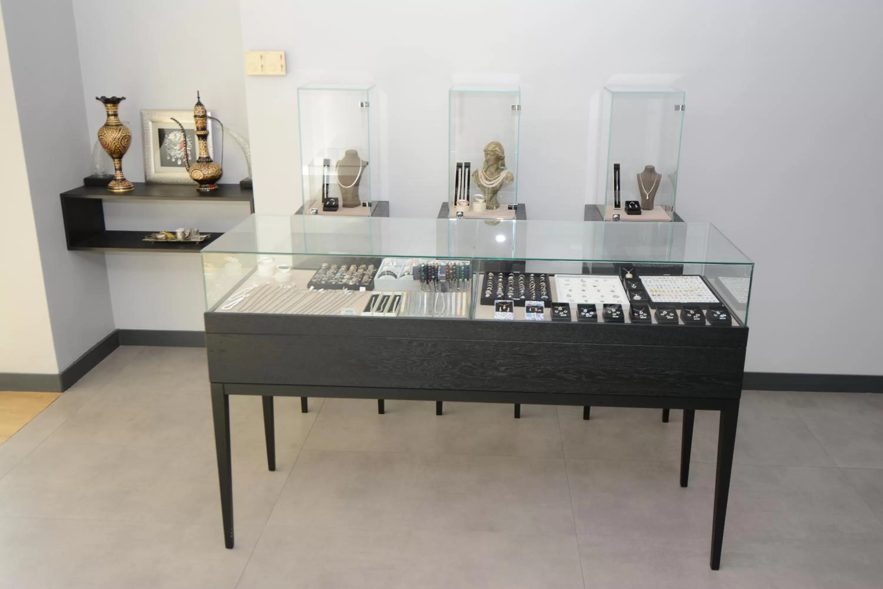 Shopping Area in Holiday Inn Istanbul City by IHG