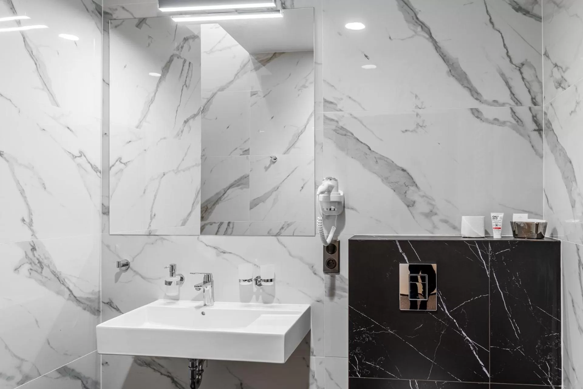 Bathroom in Hotel Wodnik