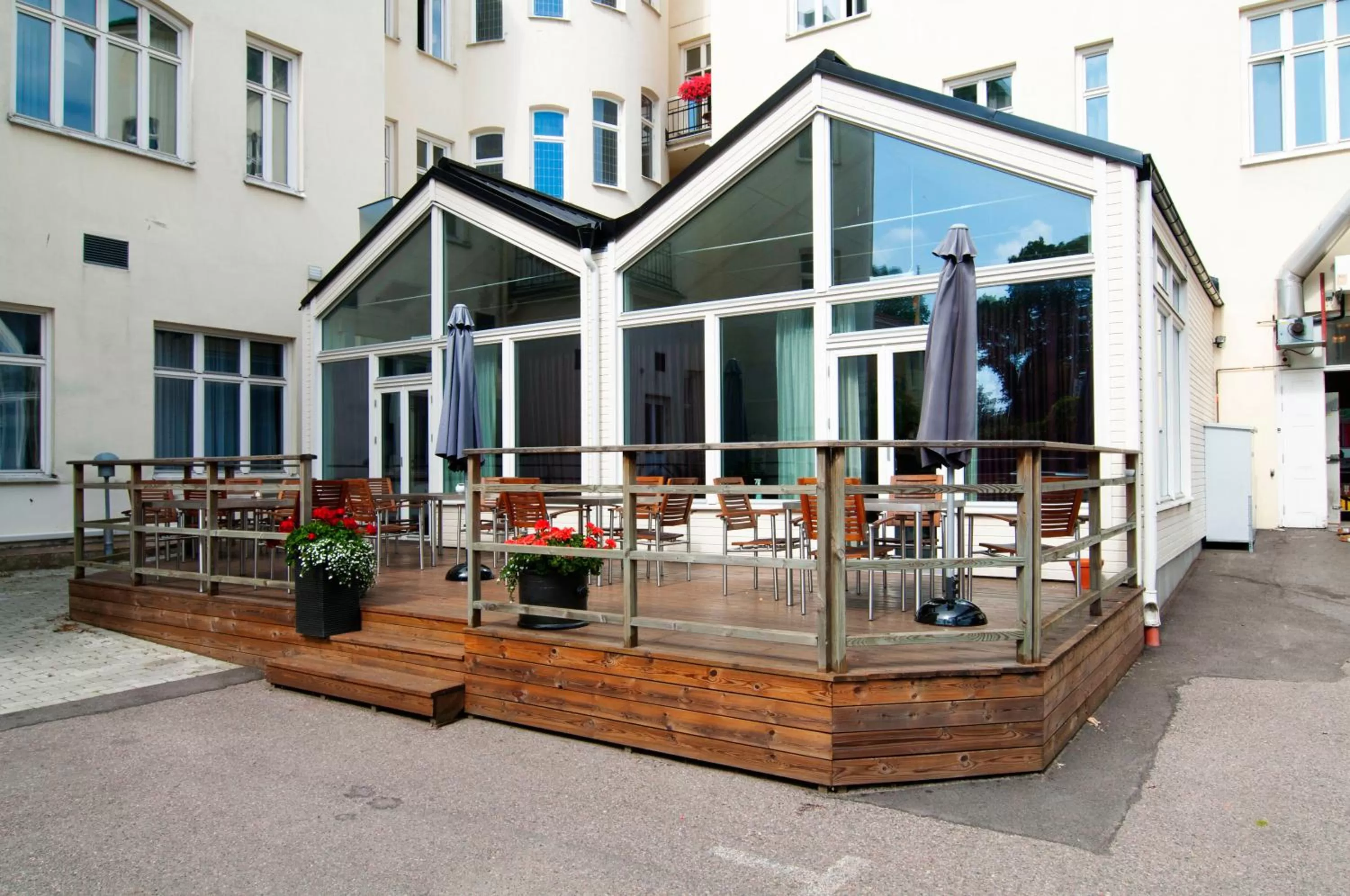 Patio in Home Hotel Post