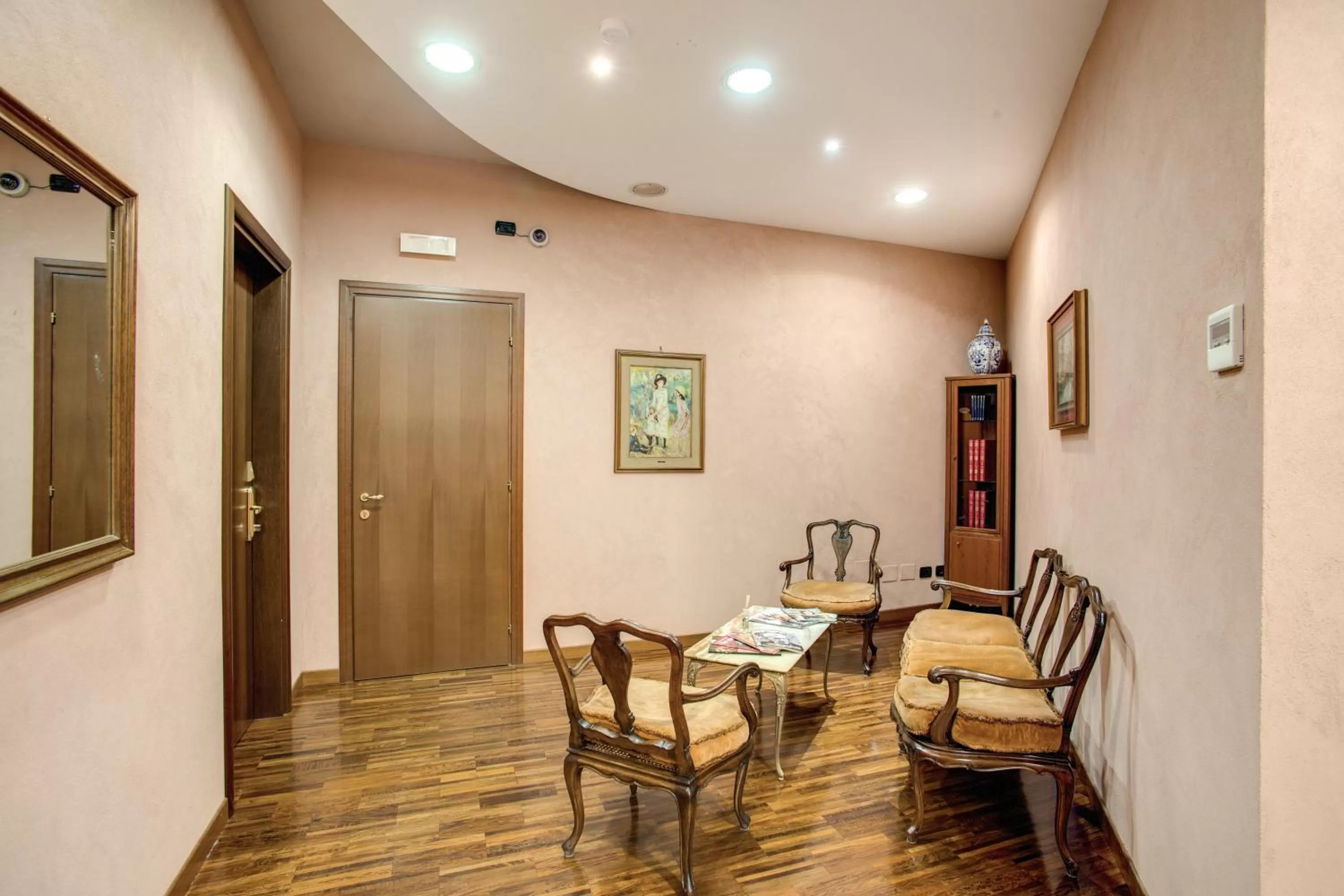 Lobby or reception in Hotel Roma Tiburtina Metro