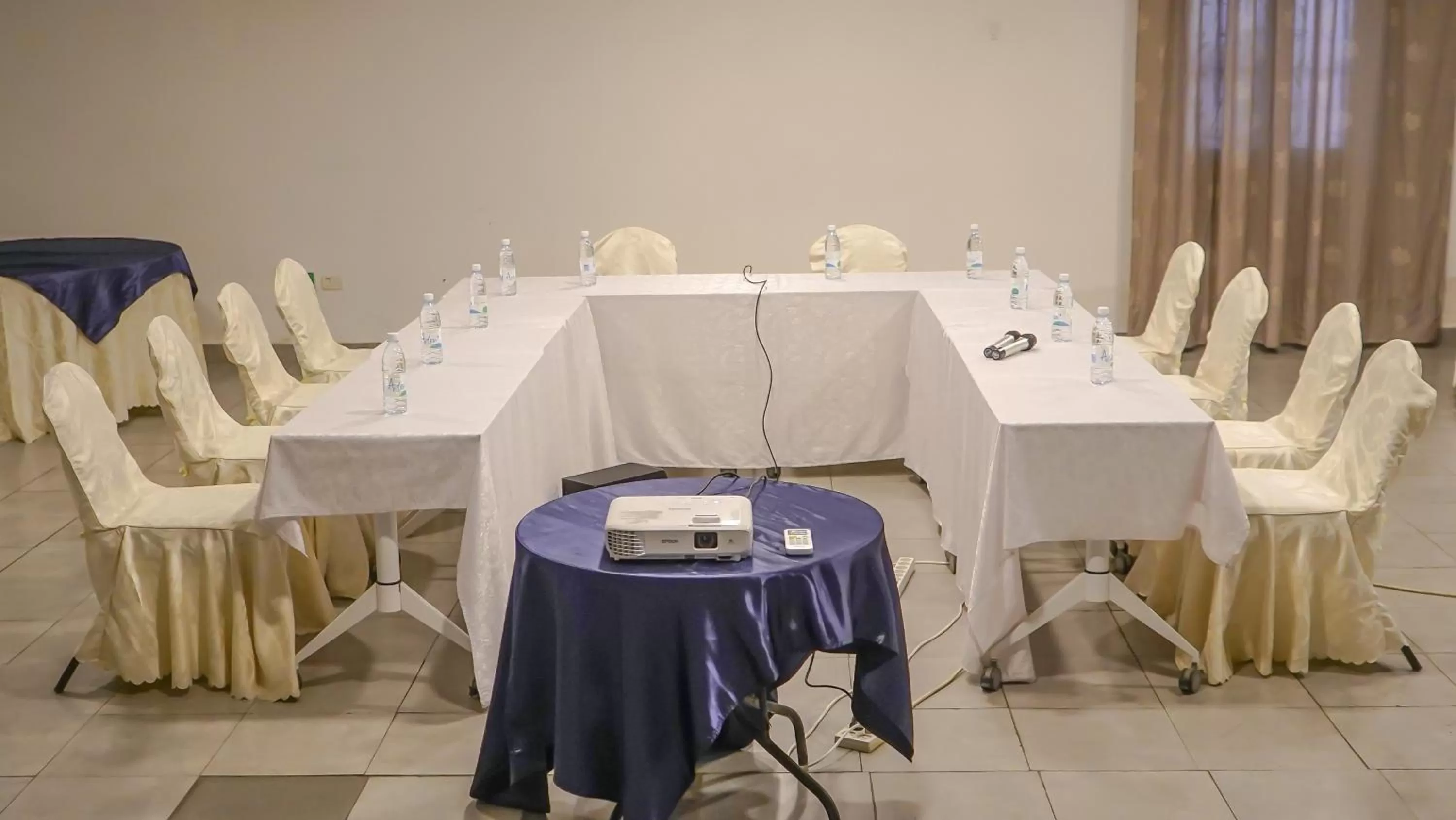 Meeting/conference room in Golden Tulip Grande Comore Moroni Resort & Spa