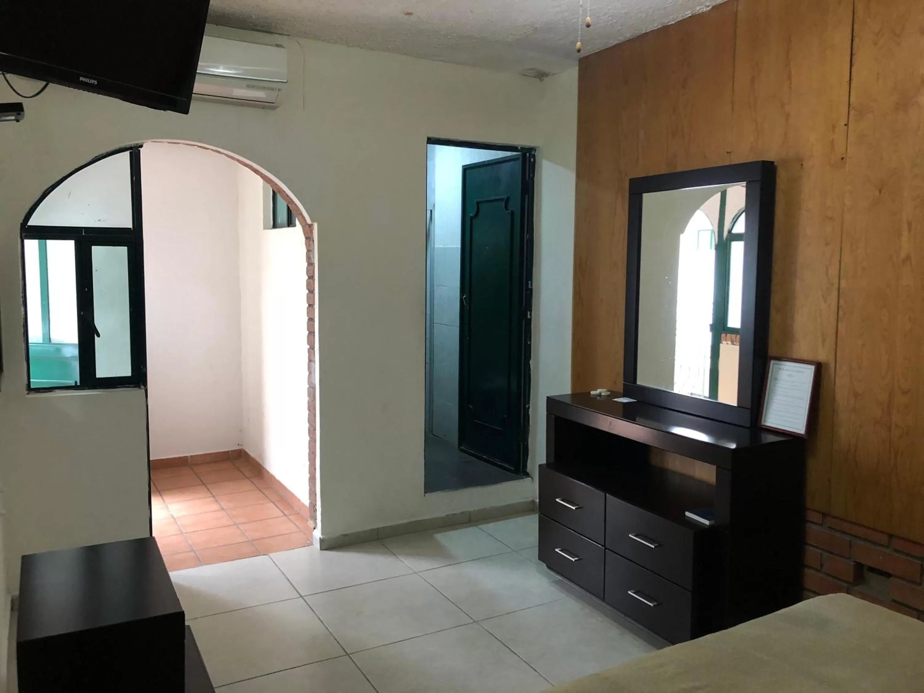 TV and multimedia in Hotel María Elena