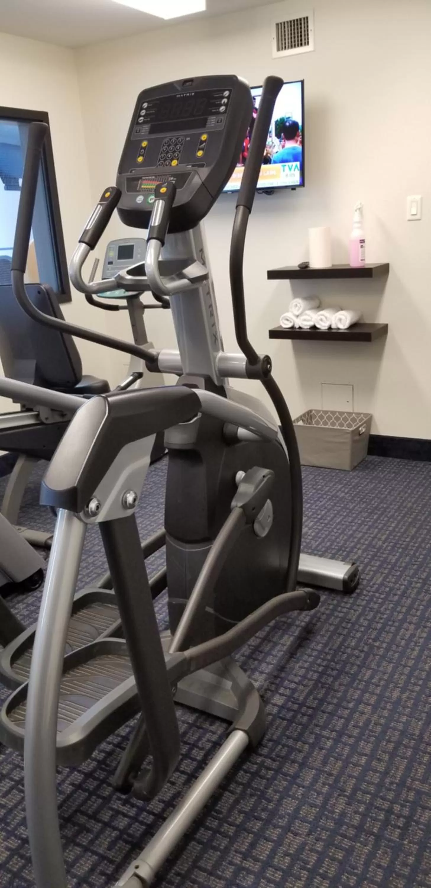 Fitness centre/facilities in Super 8 by Wyndham Lachenaie/Terrebonne