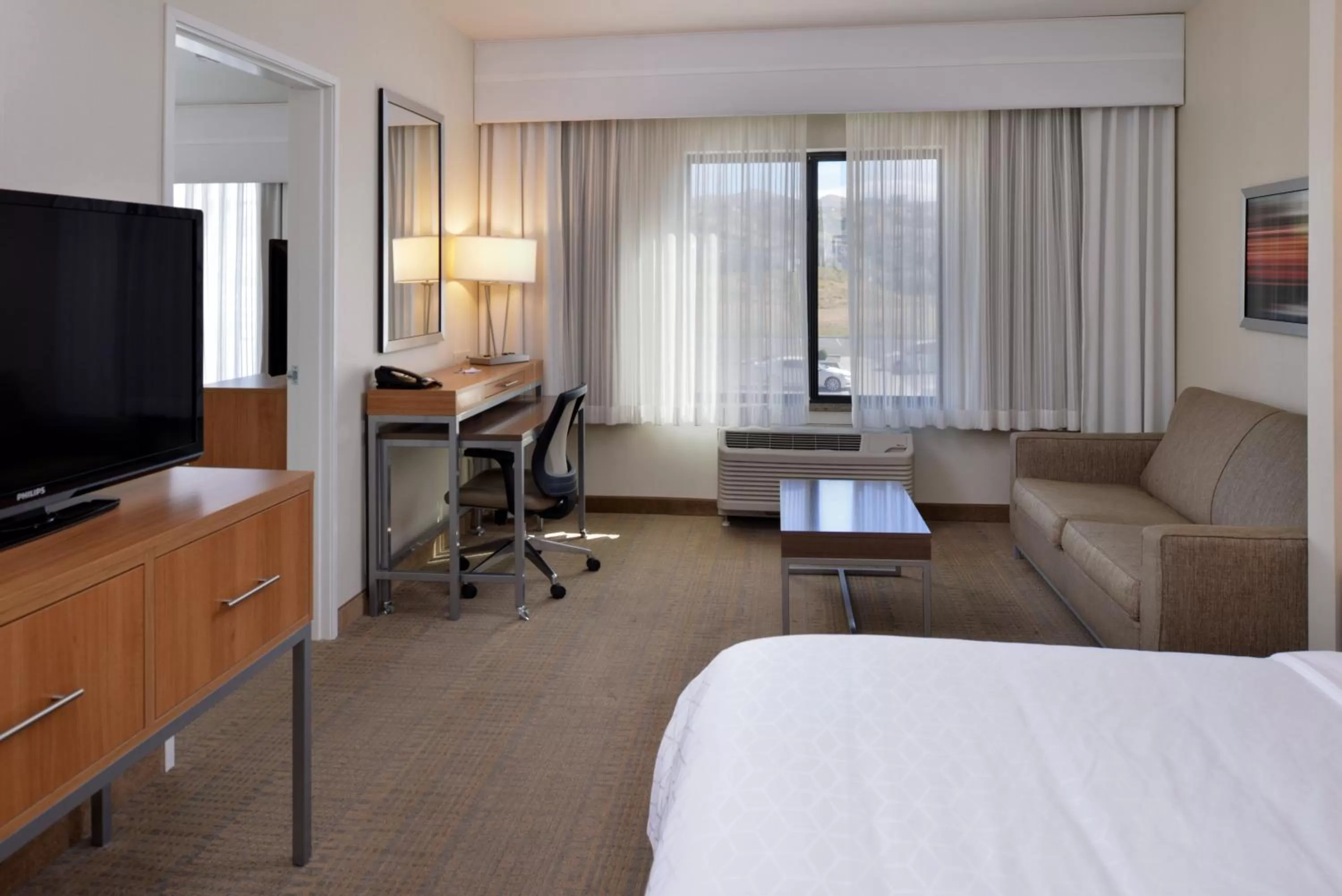 Photo of the whole room, Bed in Holiday Inn Express Pocatello by IHG