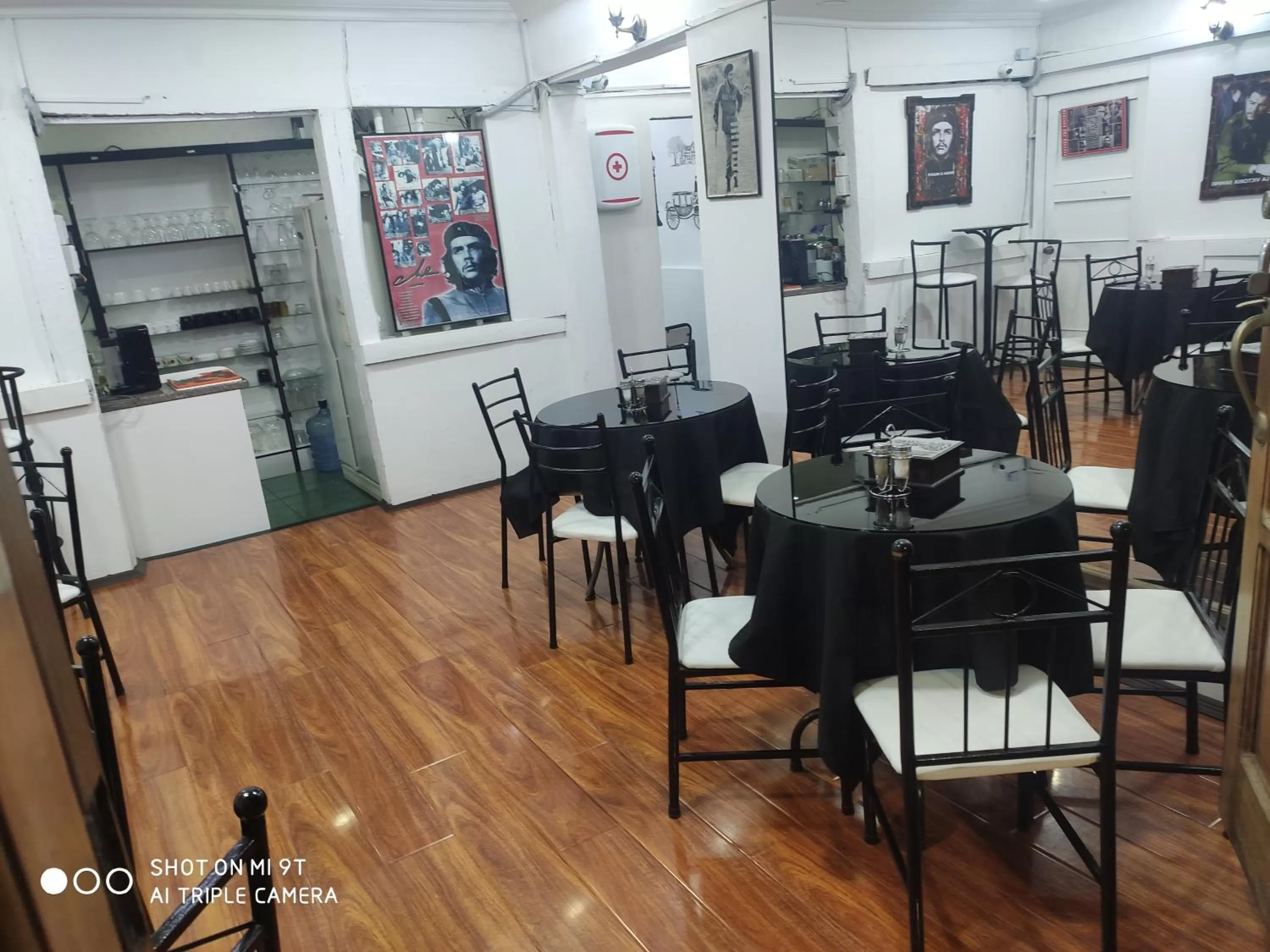 Restaurant/Places to Eat in Hotel el Che No apto para corruptos