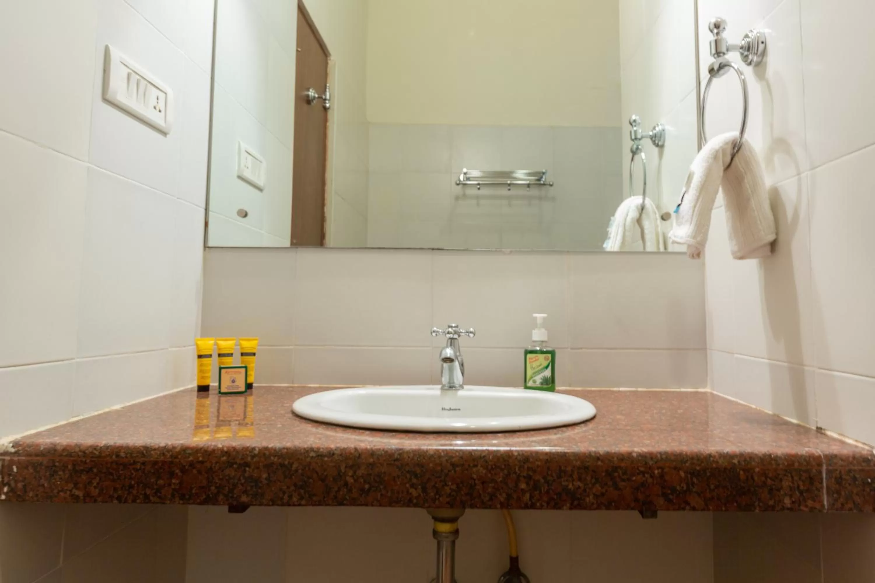 KSTDC Hotel Mayura Yagachi, Belur