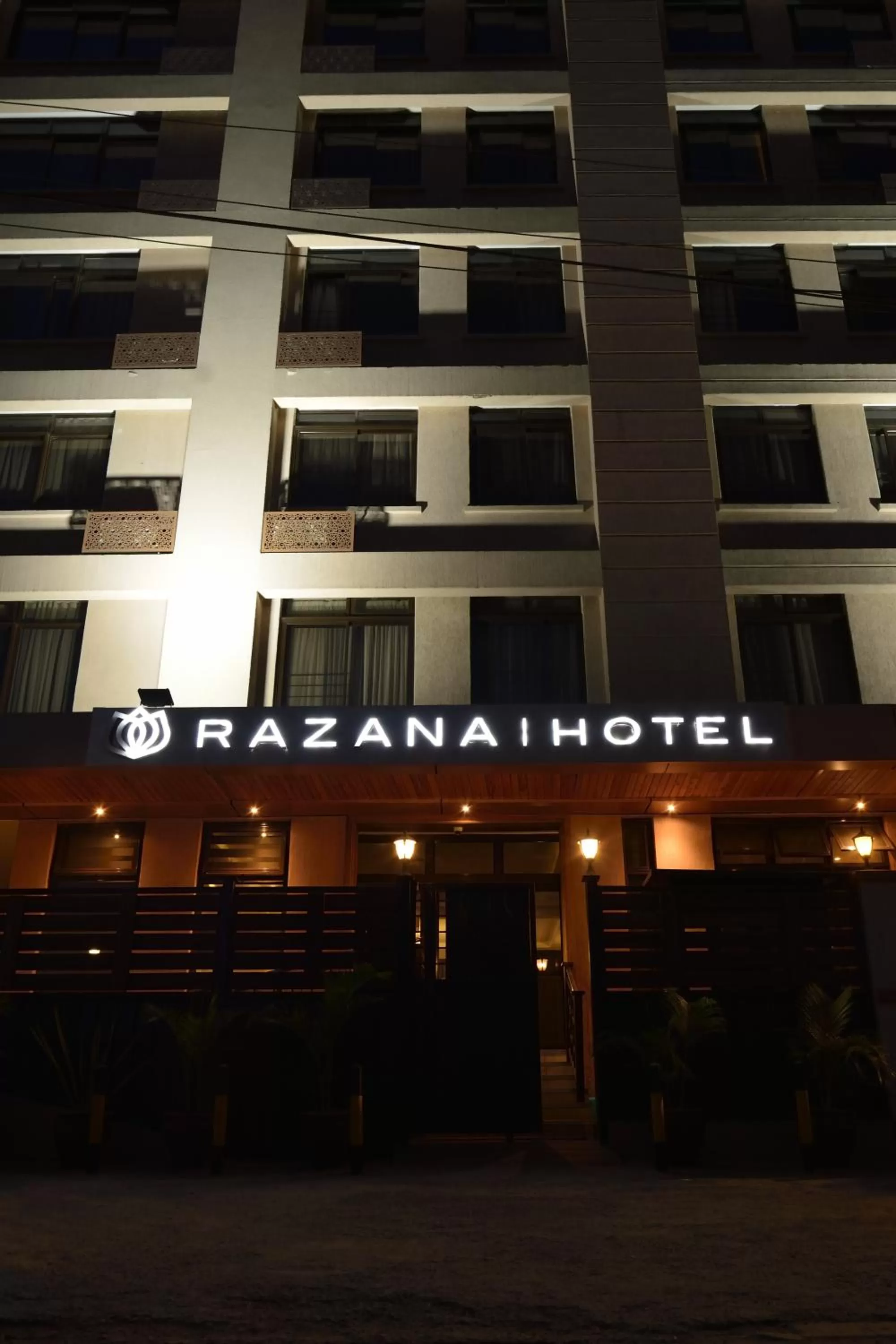 Facade/entrance in Razana Hotel