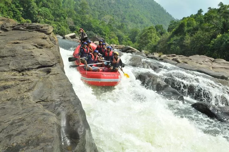 Canoeing in Rock View Rest Hatton