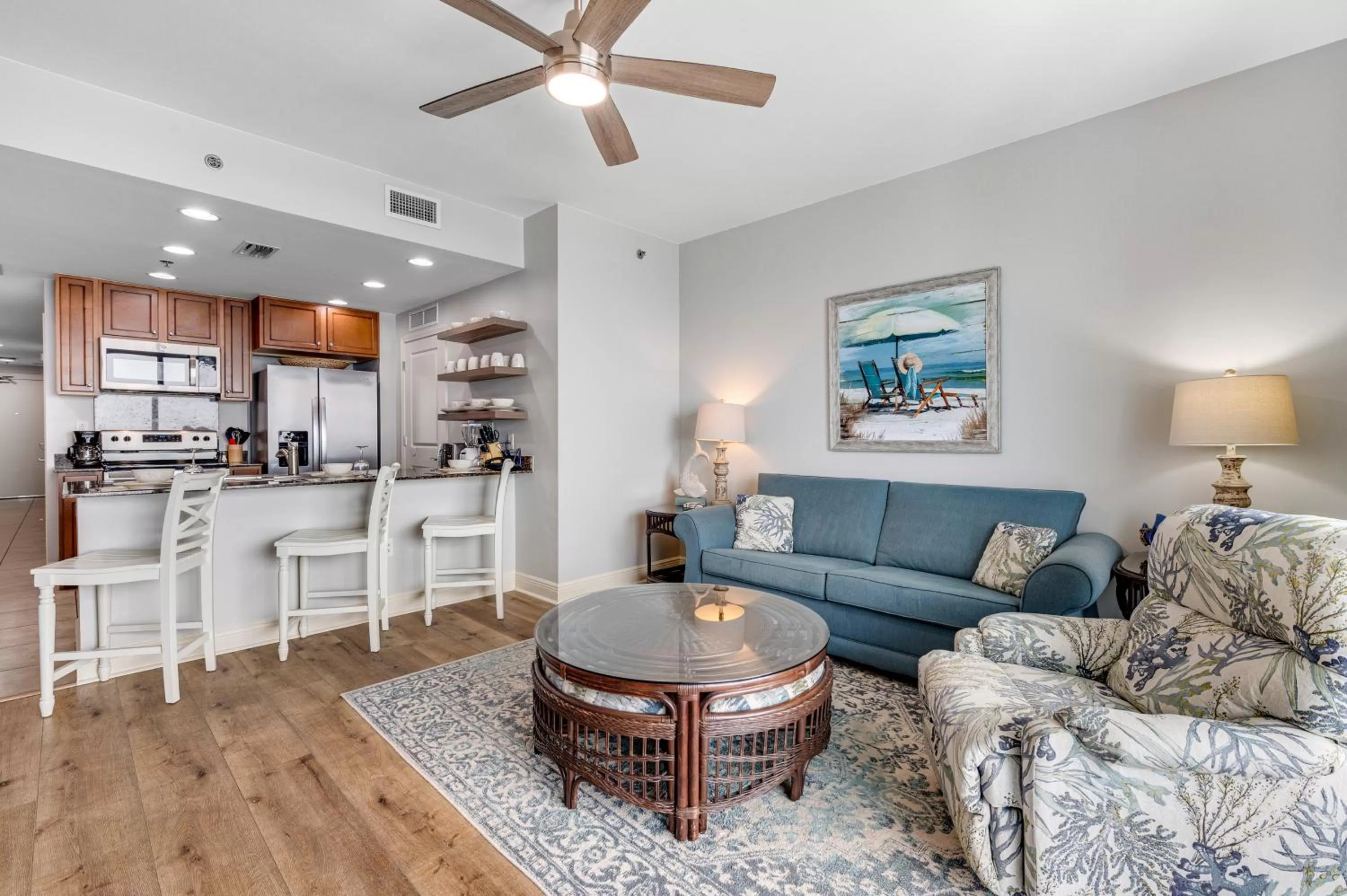 Seating Area in Sterling Breeze 2003