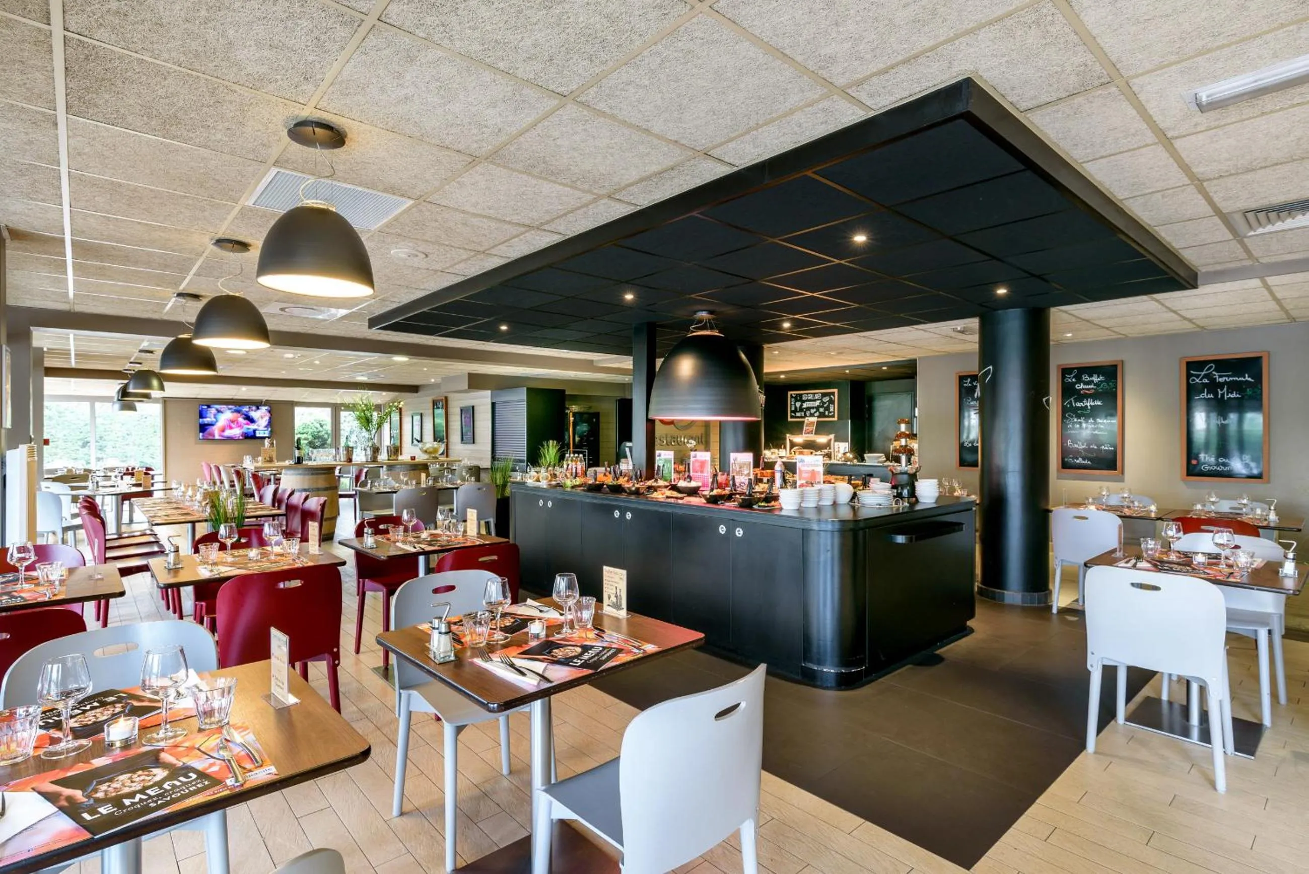 Restaurant/places to eat in Campanile Toulouse Purpan