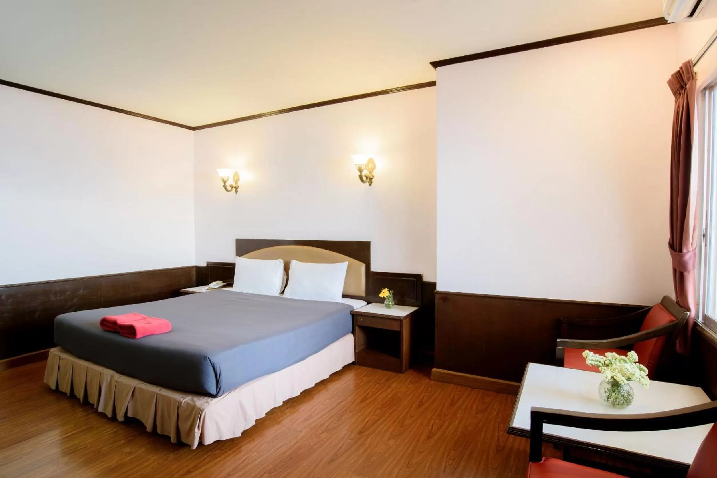 Bed in Marine Yensabai Pattaya