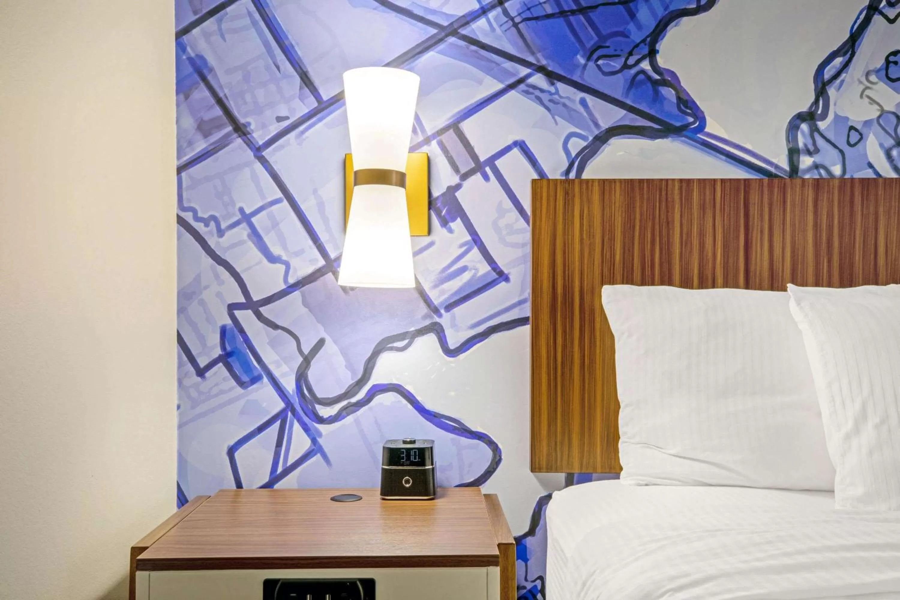 Photo of the whole room, Bed in La Quinta by Wyndham Waco Baylor Downtown