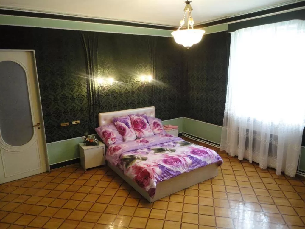 Photo of the whole room, Bed in Royal Boutique Hotel on Kievyan