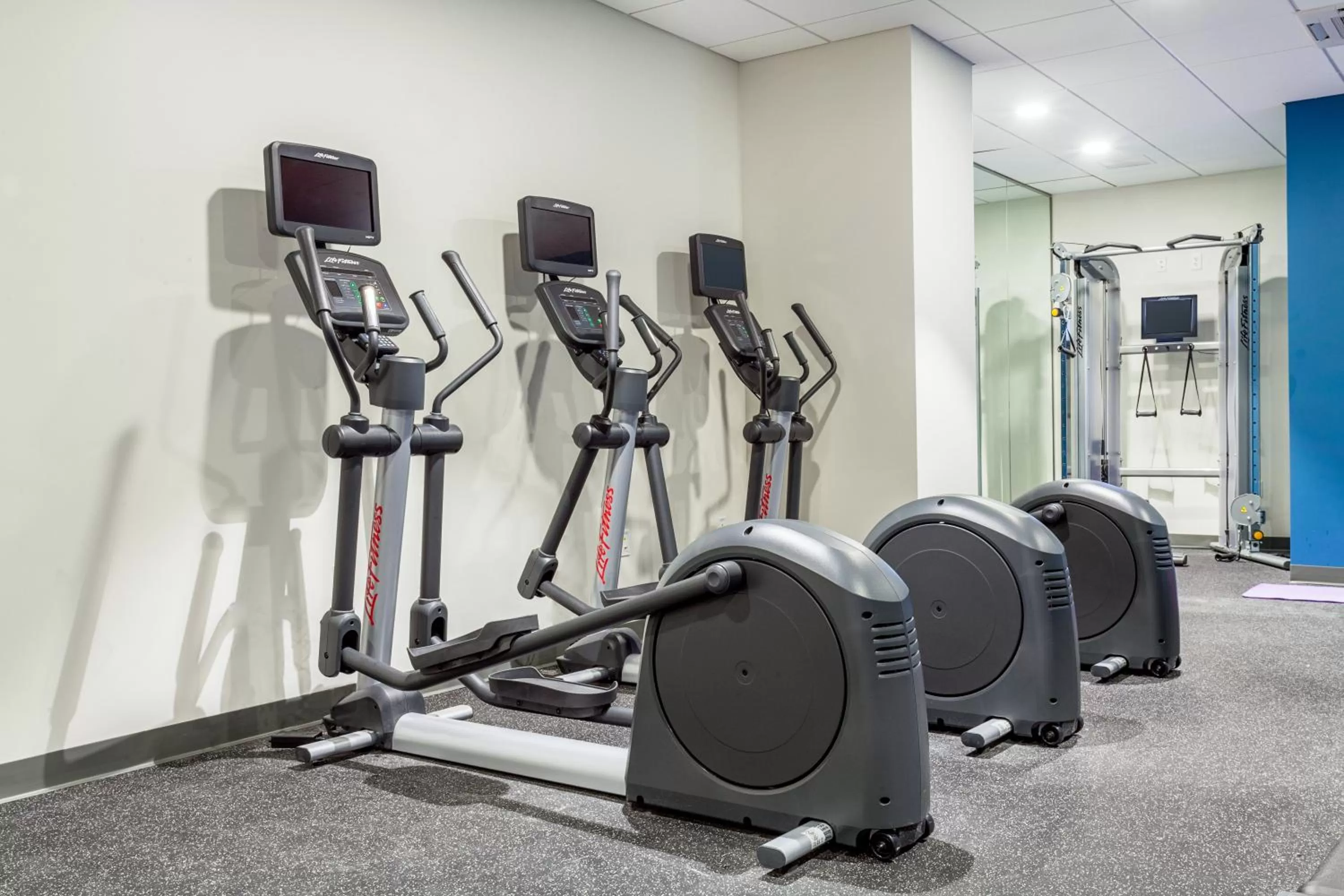 Fitness centre/facilities in Holiday Inn Express & Suites Panama City Beach - Beachfront by IHG