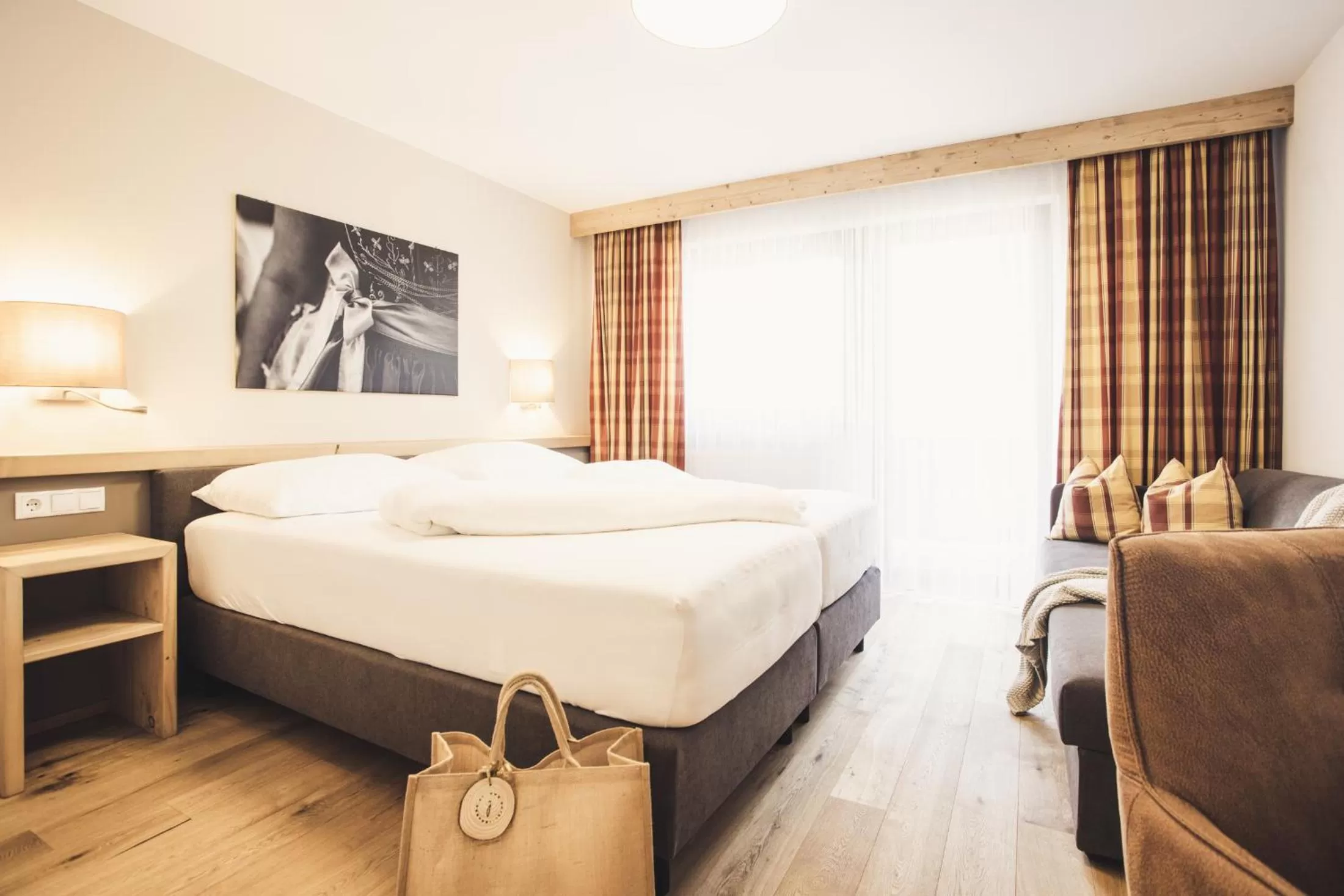 Photo of the whole room, Bed in Hotel Johanna mitten im Ötztal