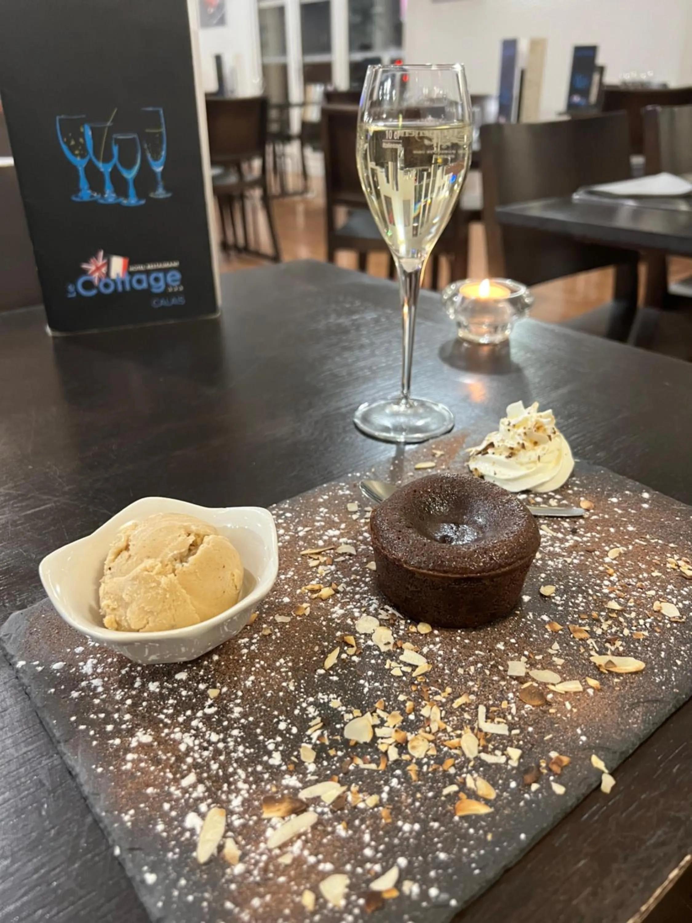 Food in Logis Cottage Hôtel