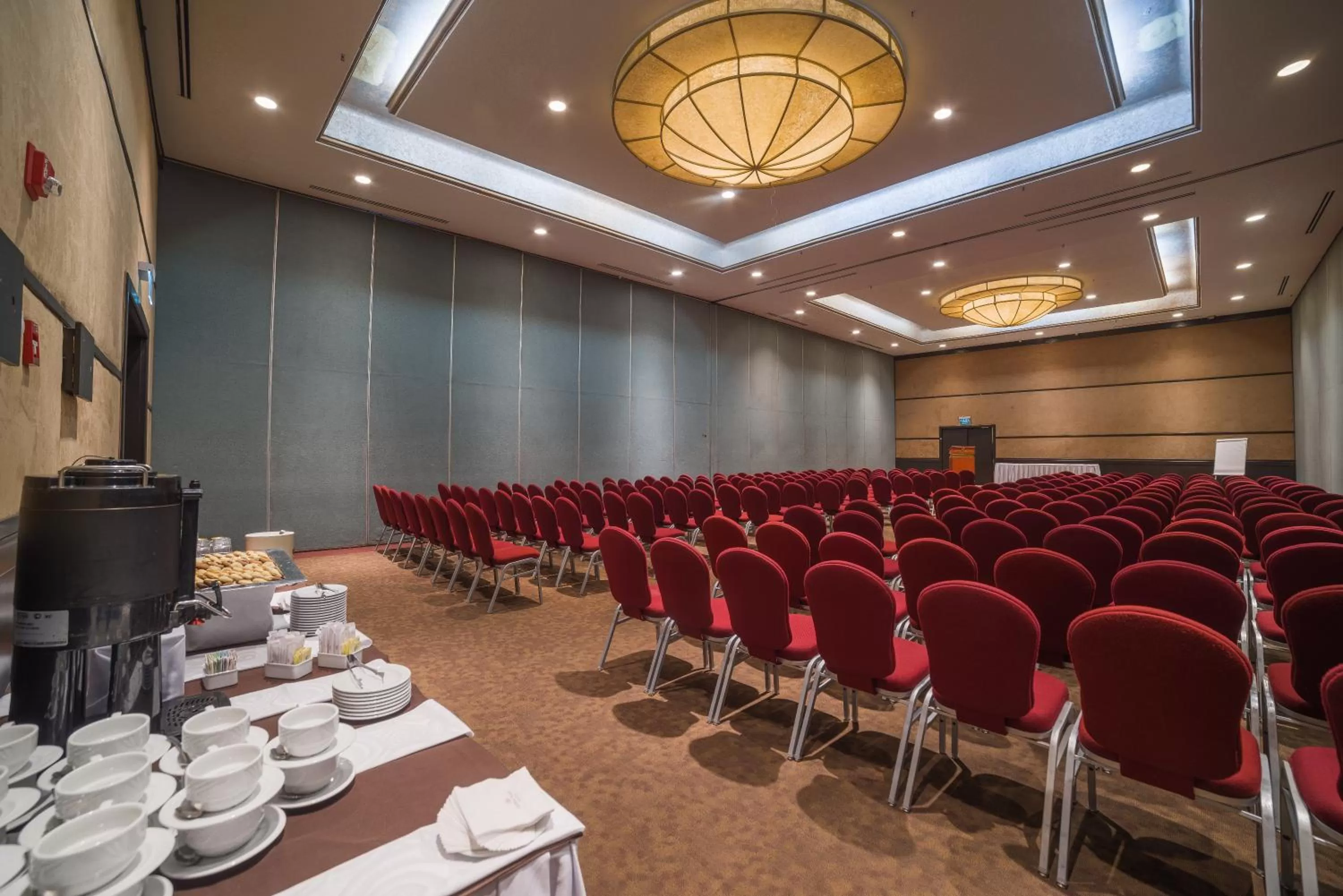 Meeting/conference room in Holiday Inn Guadalajara Expo Plaza del Sol by IHG