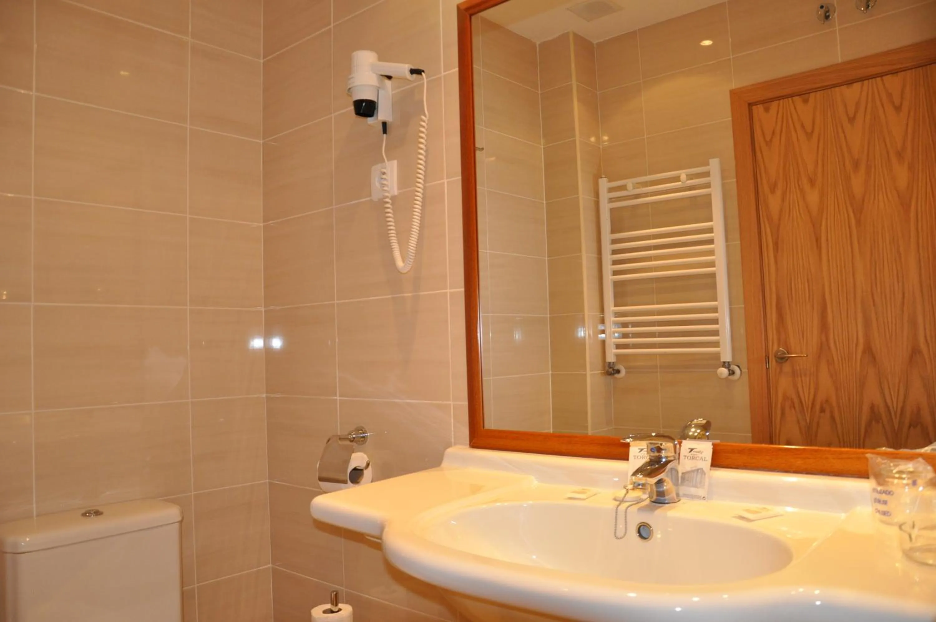 Shower in Hotel Torcal