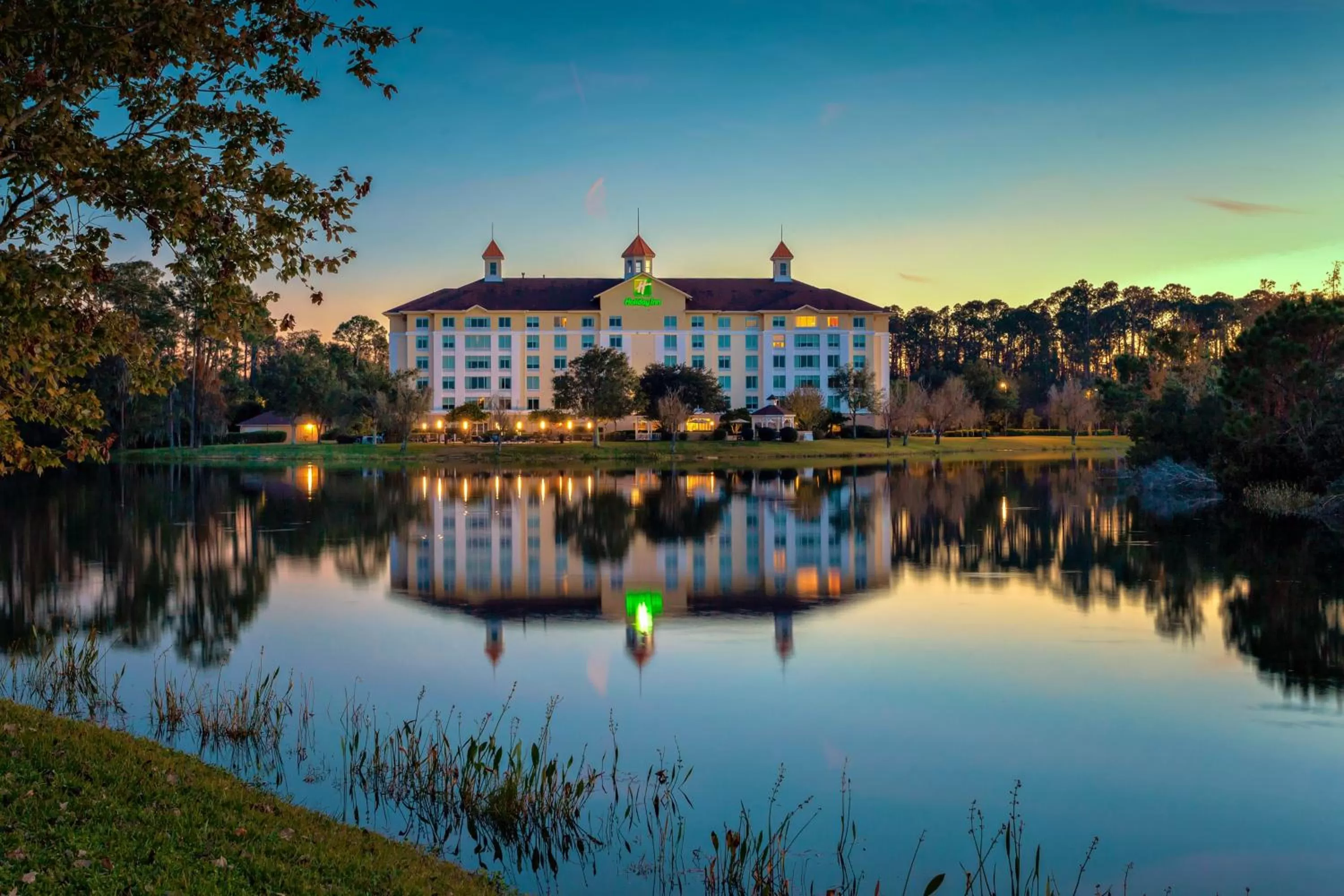 Property building in Holiday Inn - St Augustine - World Golf by IHG