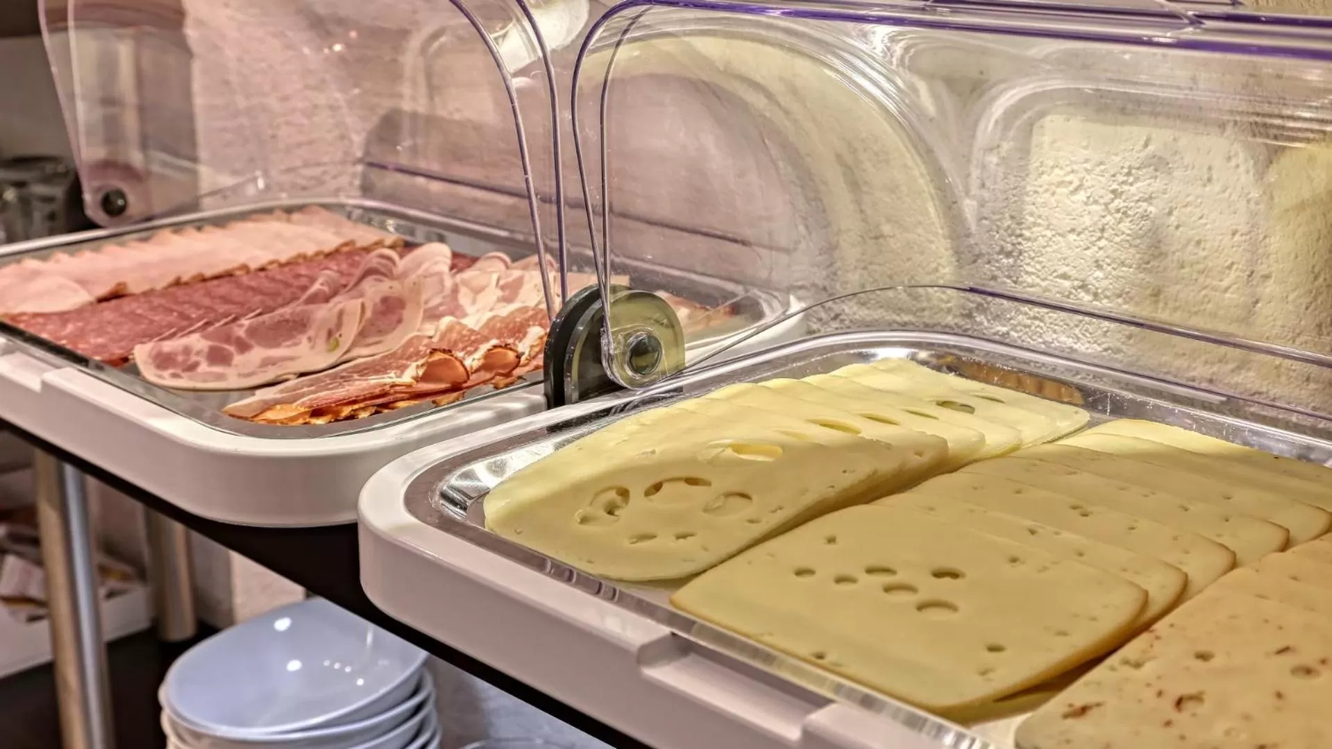 Food and drinks, Food in Suit' & Frühstück Zum Latschen - Adults Only