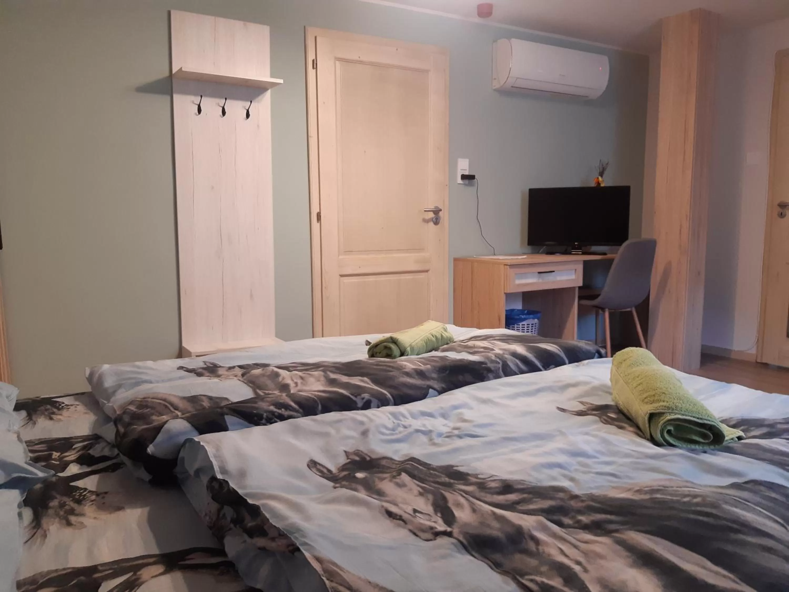 Bed in Mátyus Udvarház Kengyel Fogadó Eger