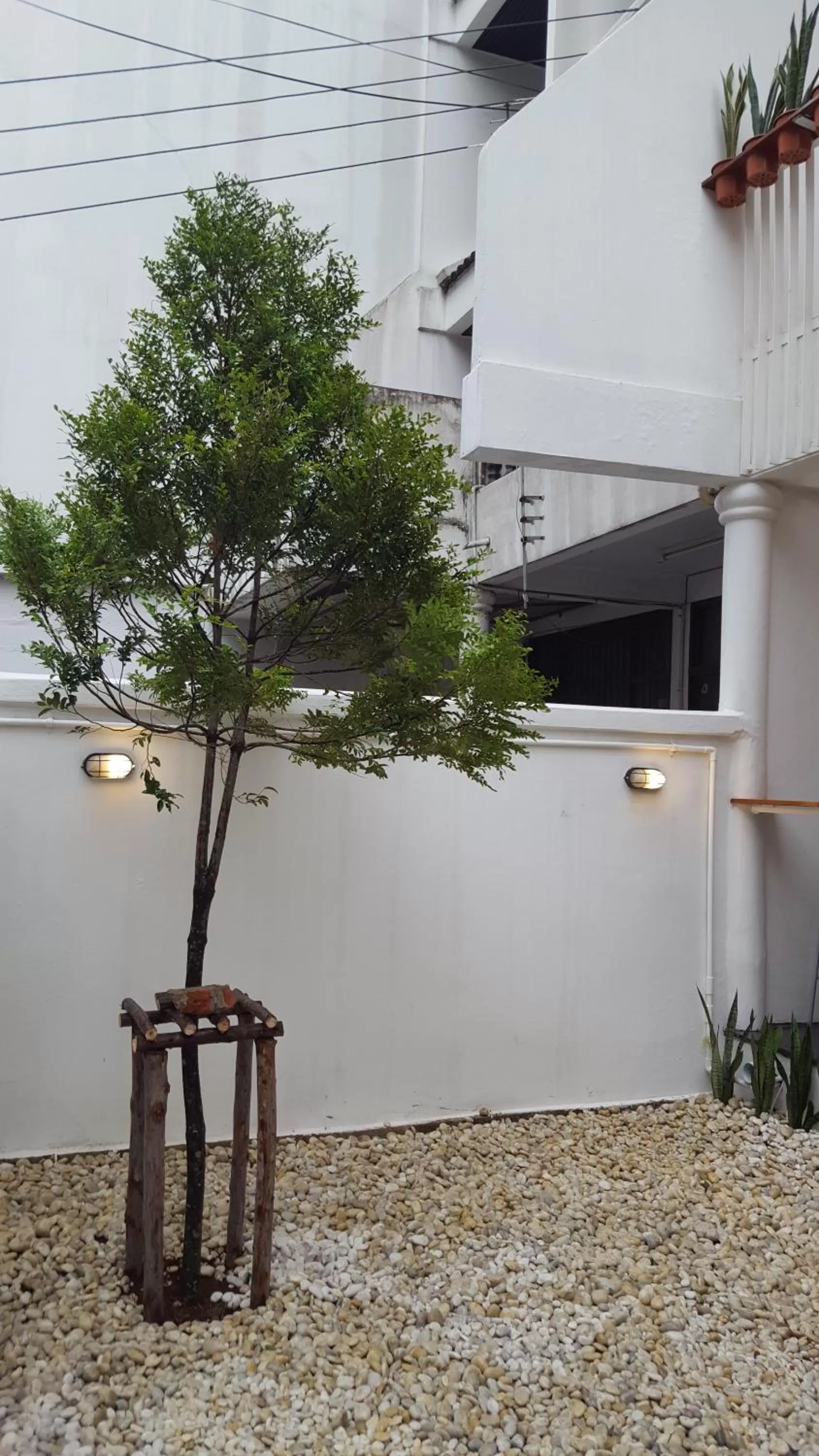 Haus Sathorn 21 Bed and Breakfast