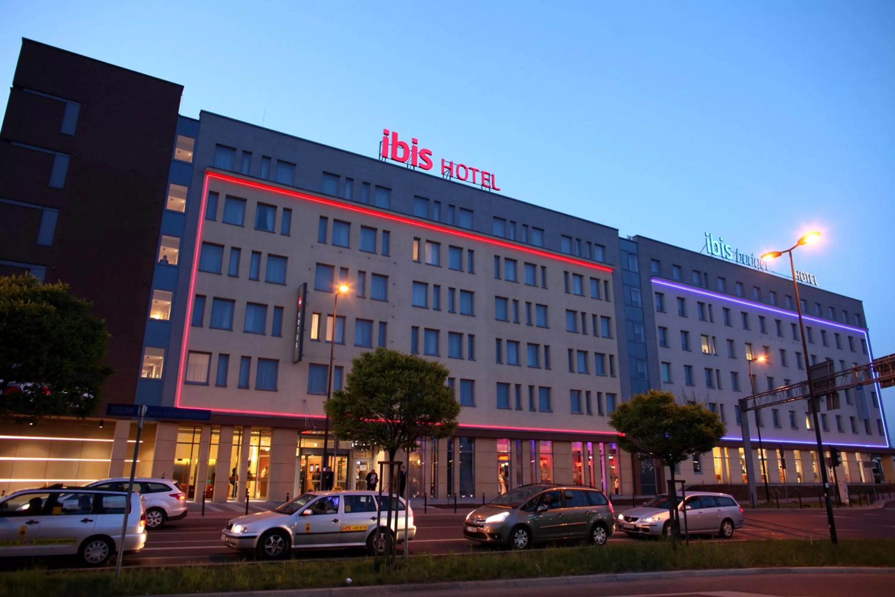 Facade/entrance in Ibis Kraków Stare Miasto