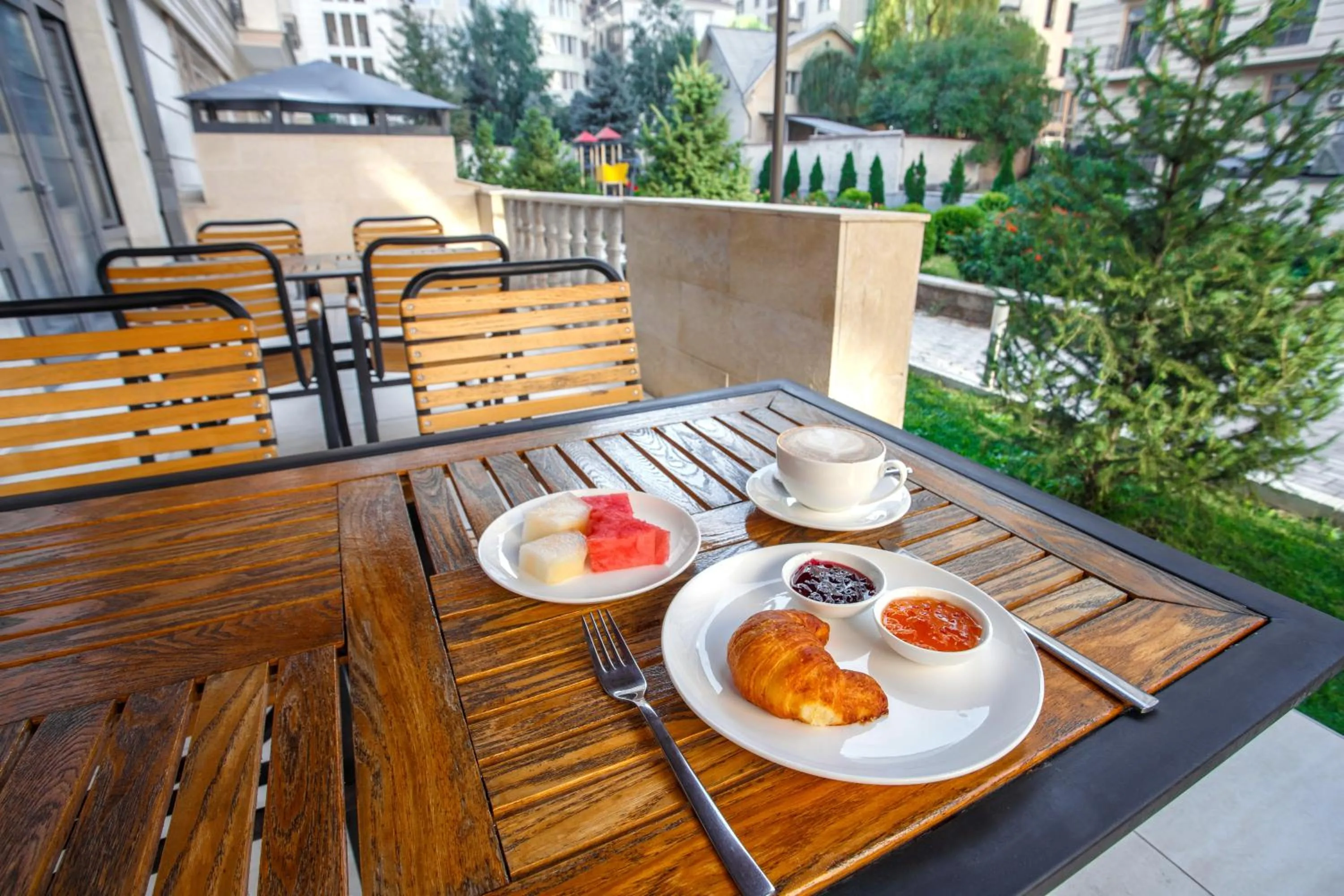 Area and facilities in Solutel Hotel