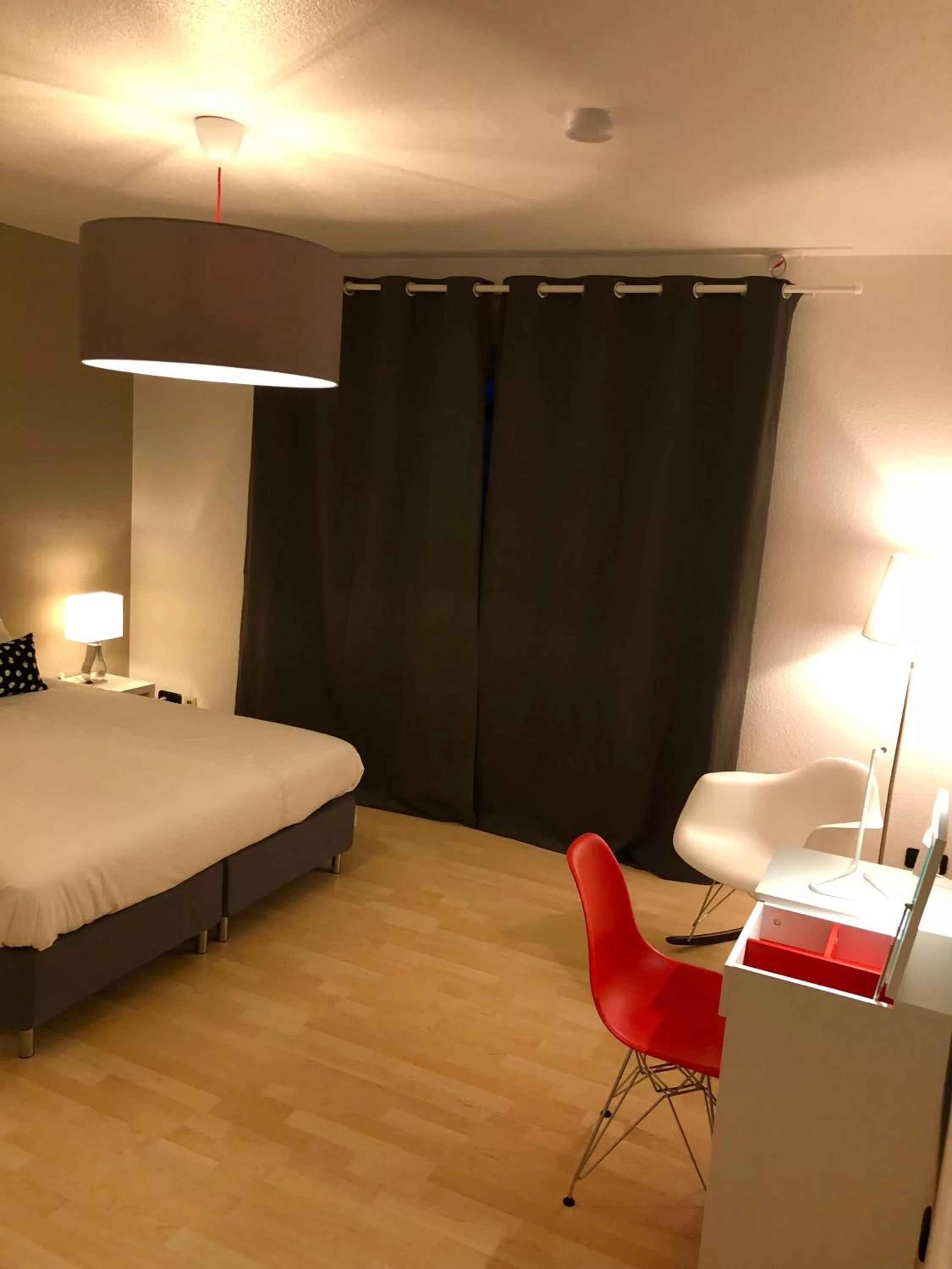 Photo of the whole room, Bed in smart&beautiful Guesthouse