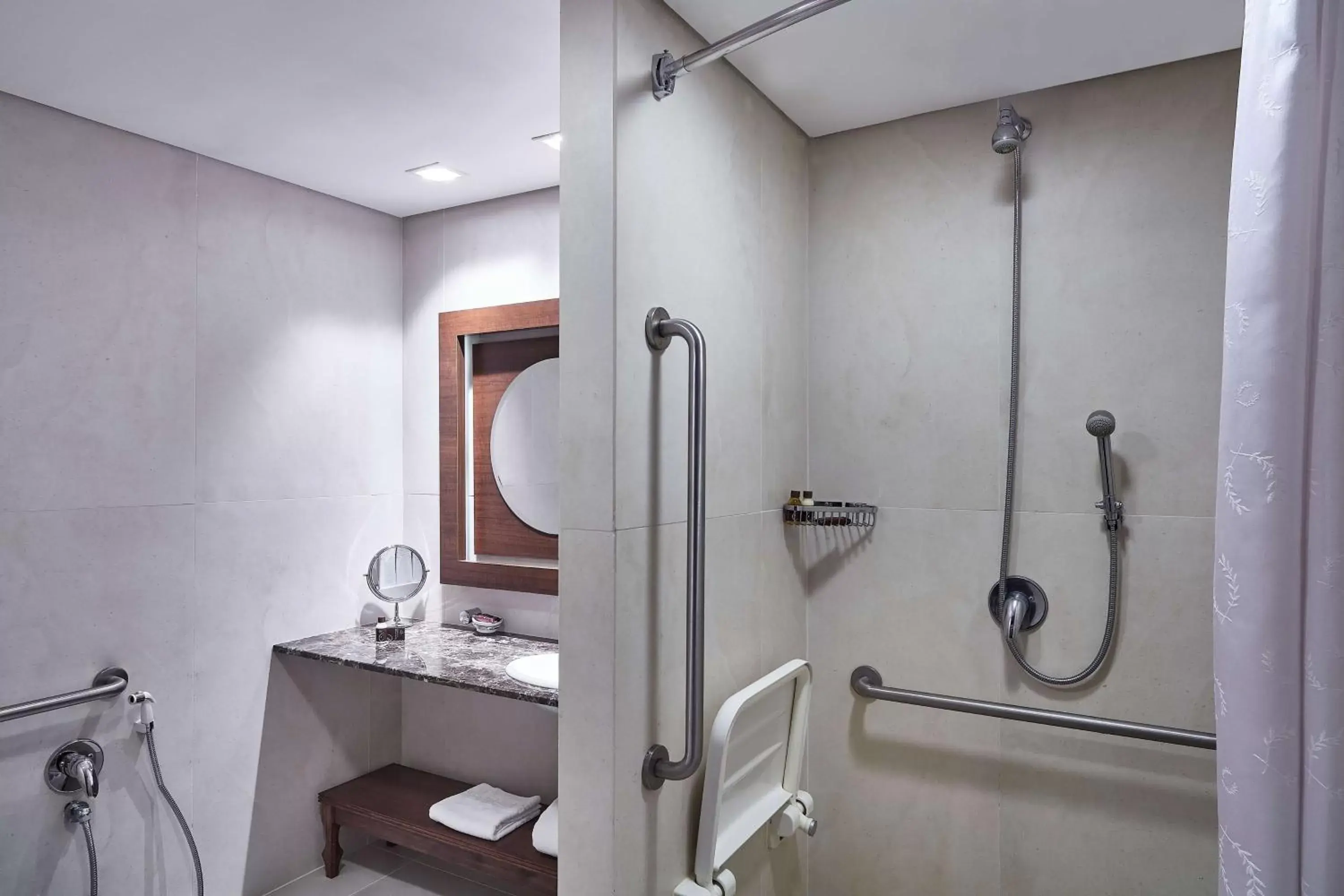 Double Superior Room with Roll-In Shower - Mobility Accessible in Hilton Porto Alegre, Brazil Double Superior Room with Roll-In Shower - Mobility Accessible in Hilton Porto Alegre, Brazil
