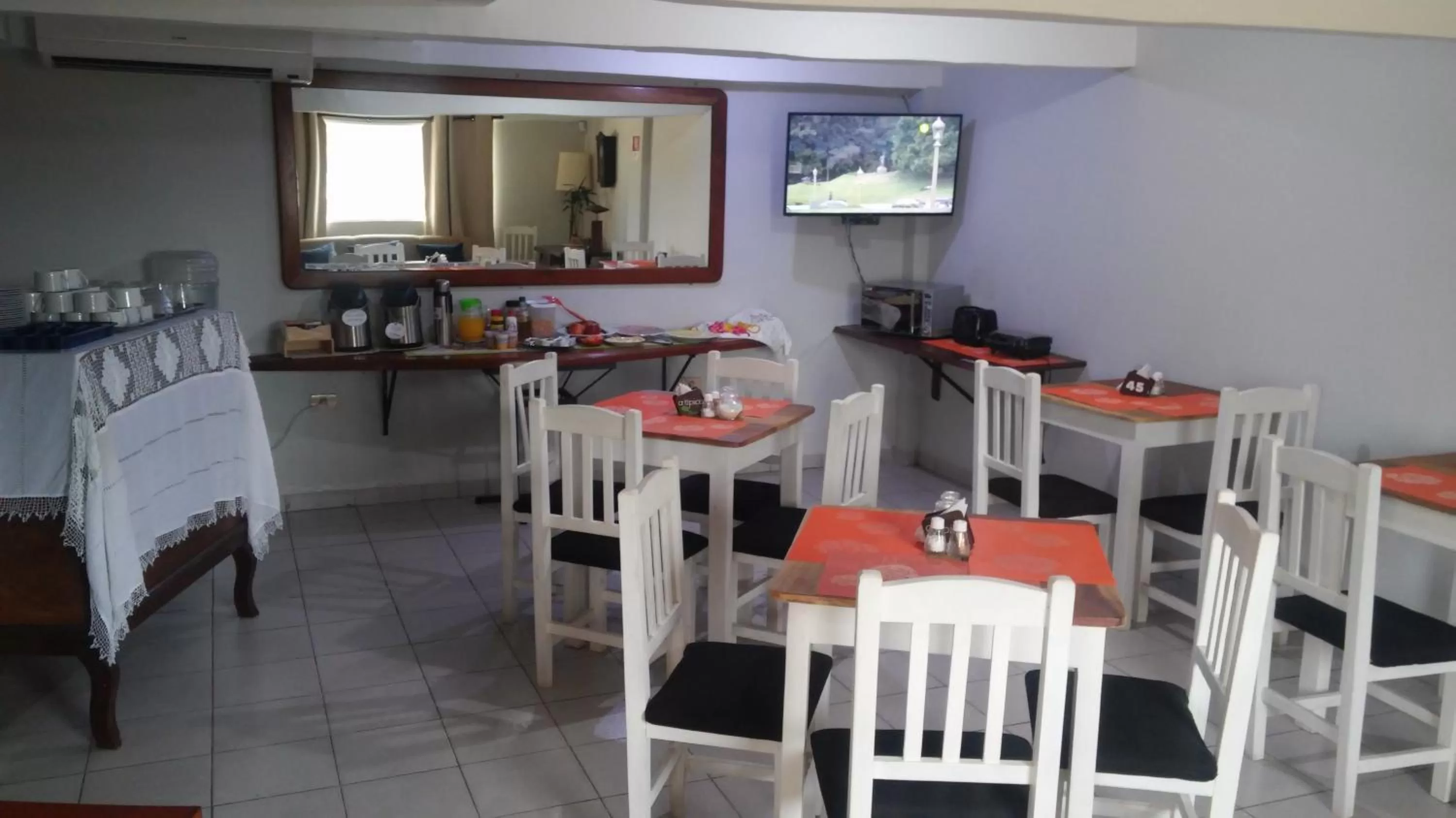 Continental breakfast, Restaurant/Places to Eat in Madame Lynch Hotel Boutique