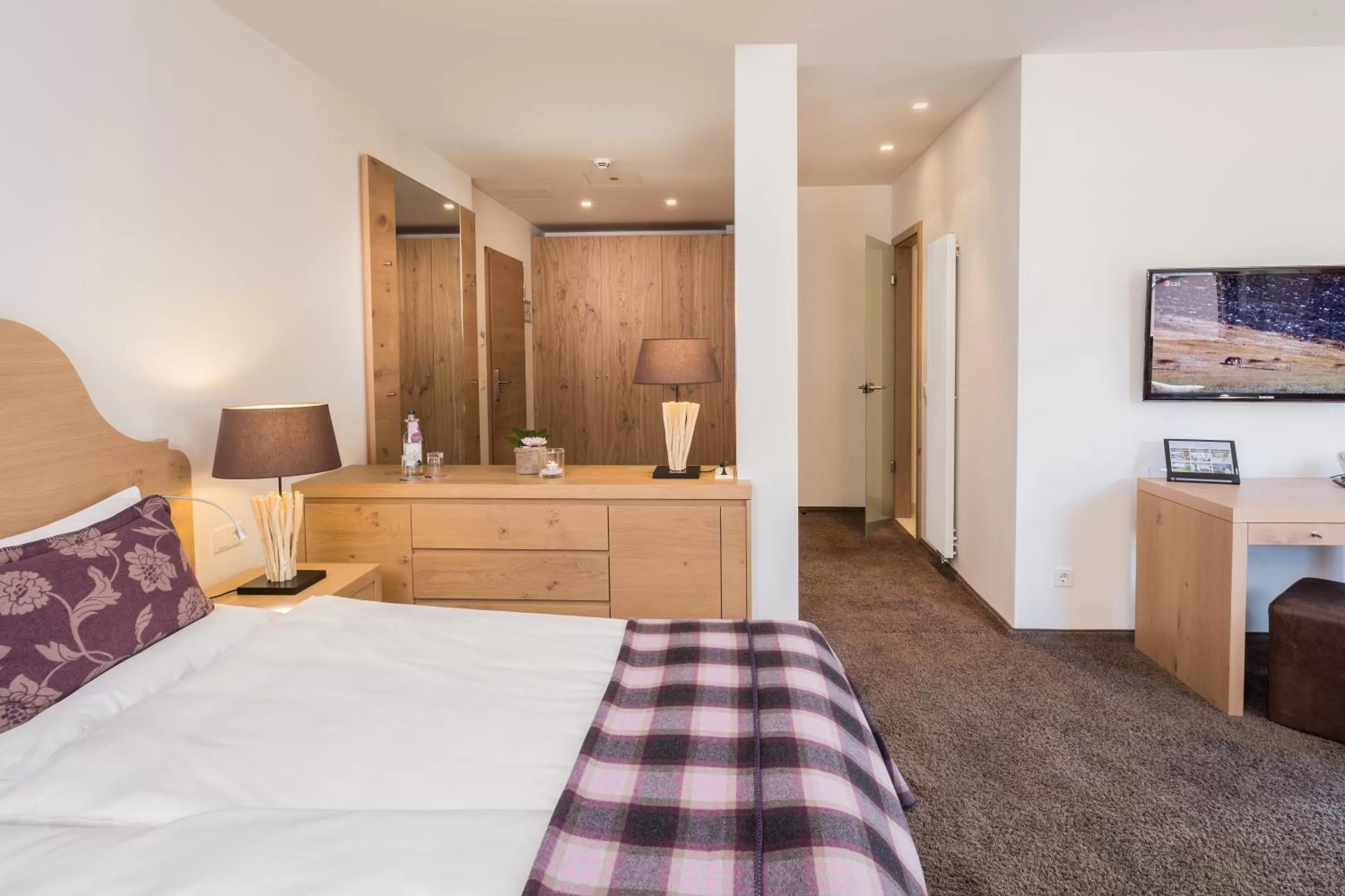 Photo of the whole room, Bed in Hotel Exquisit