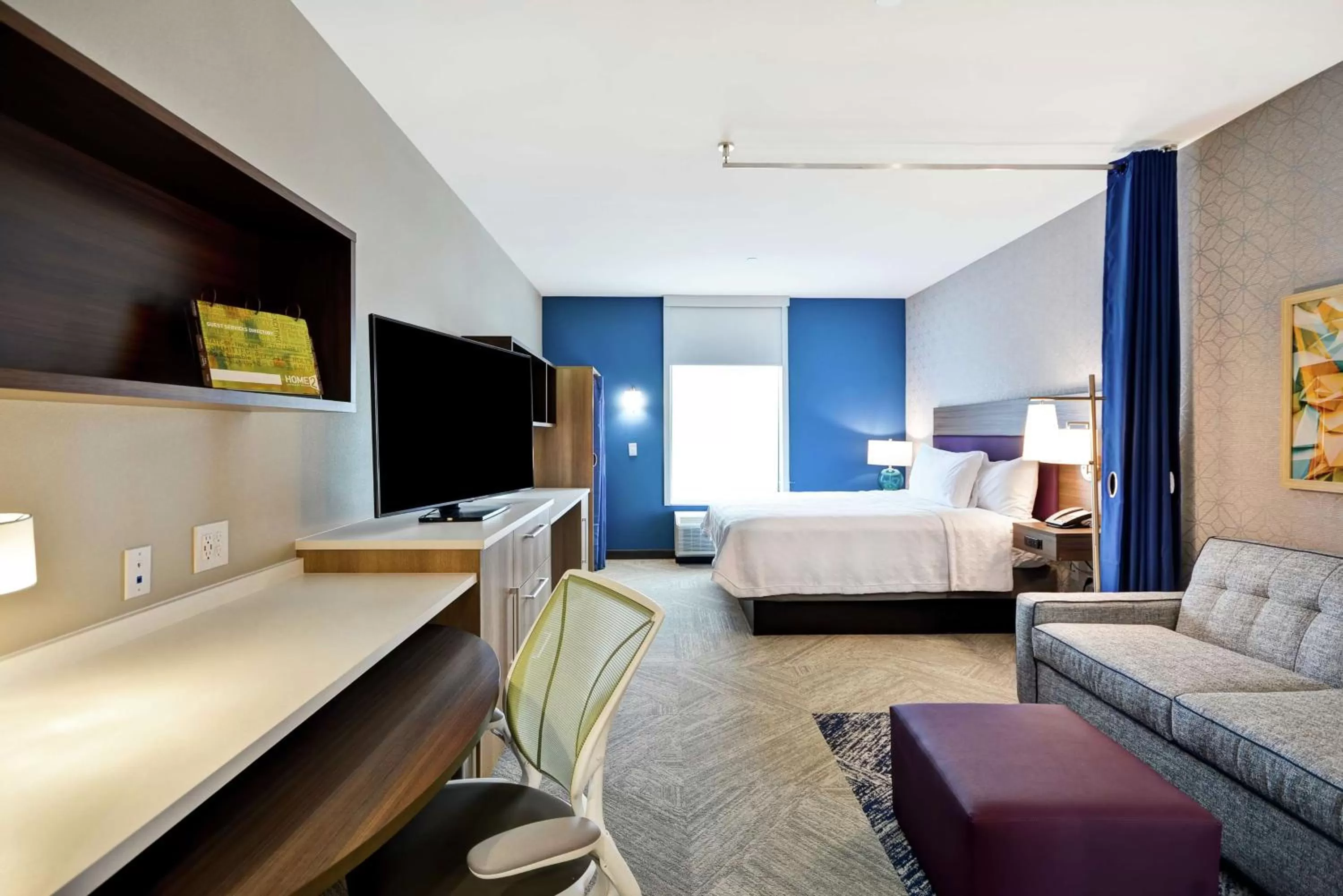 Bedroom, Bed in Home2 Suites Plano Legacy West