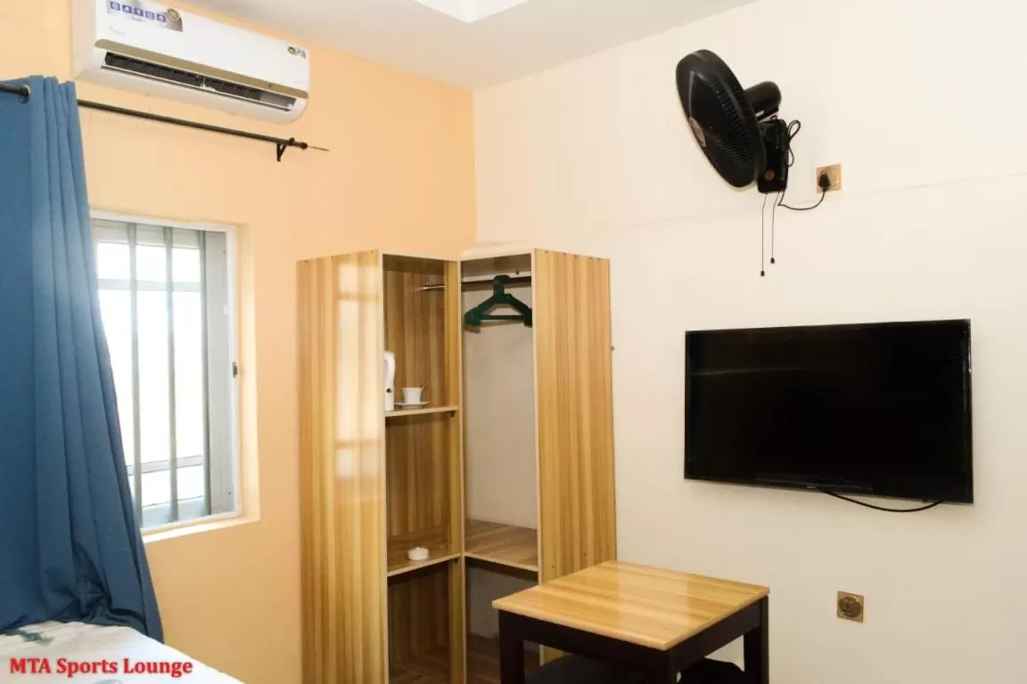 MTA Lounge and Leisures