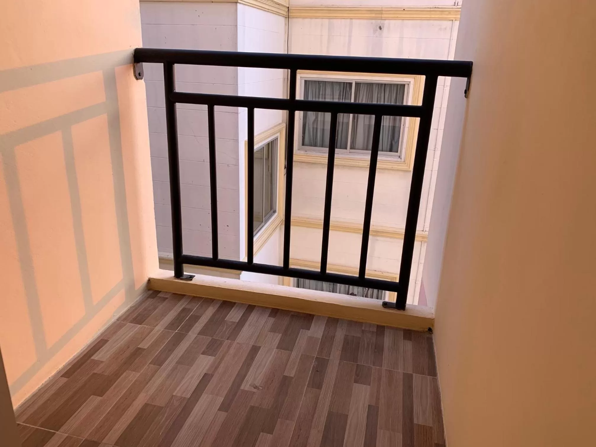 Balcony/Terrace, Bed in A.A. Pattaya Golden Beach Hotel